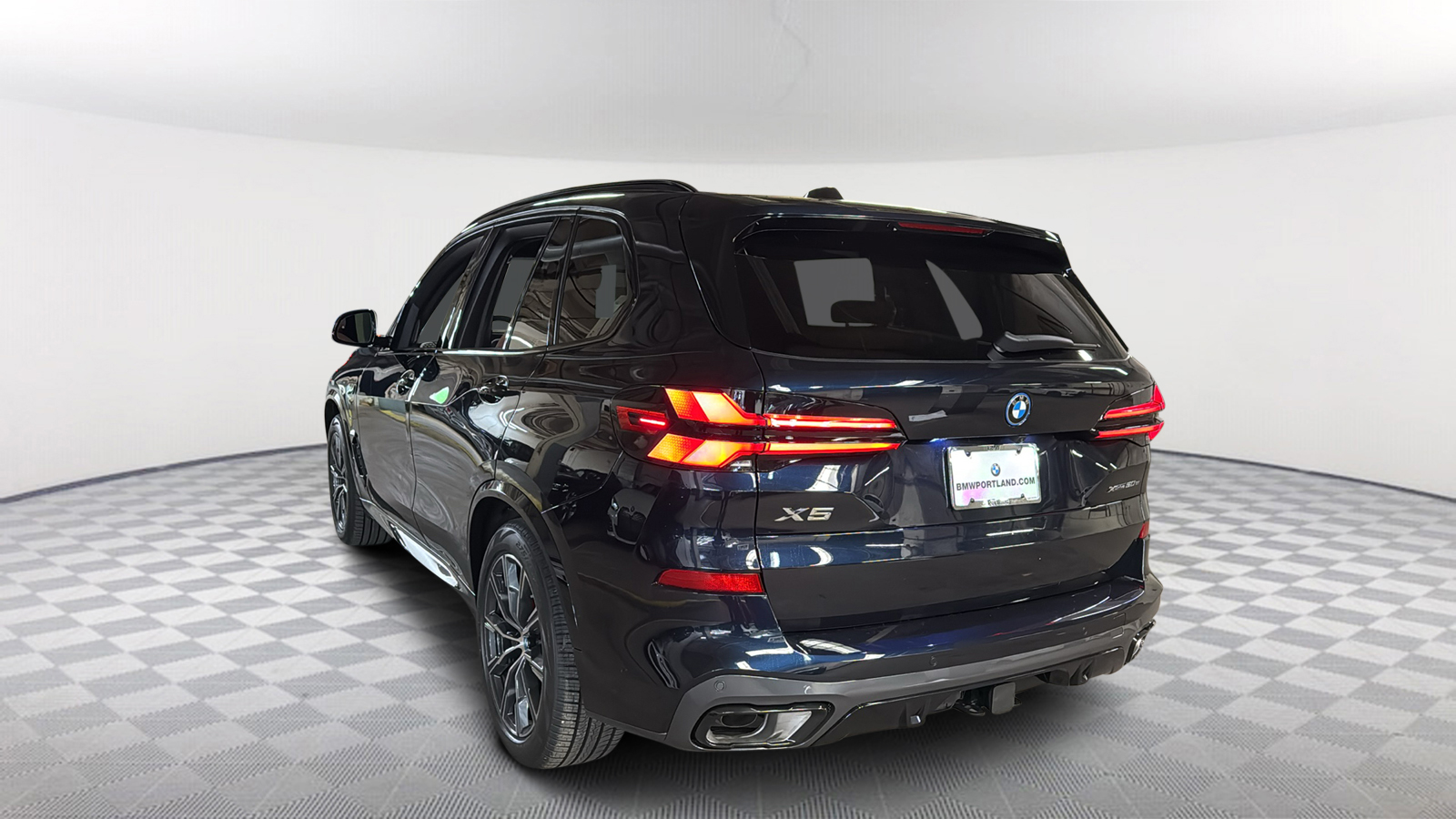 2025 BMW X5 xDrive50e 4