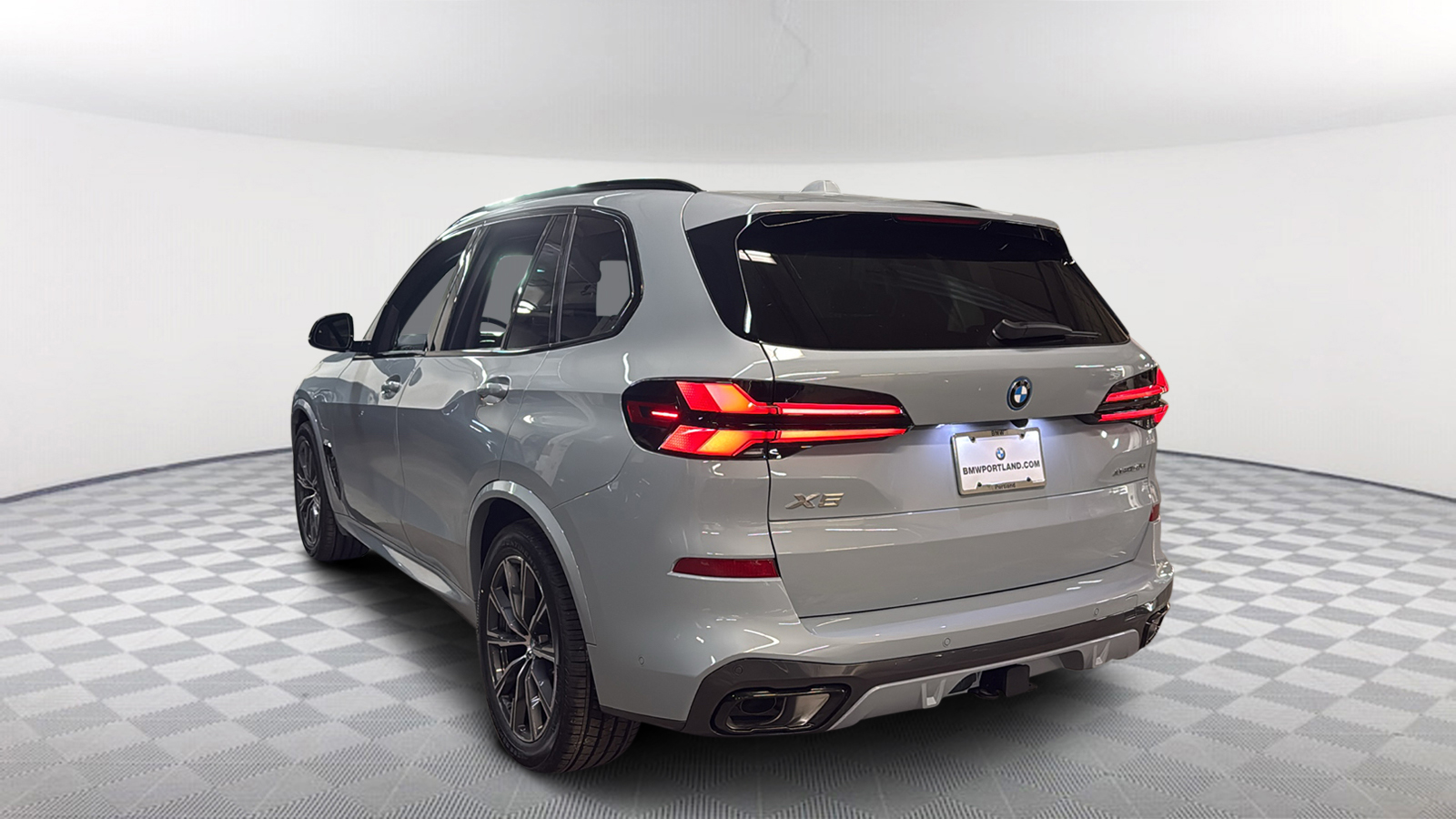 2025 BMW X5 xDrive50e 4