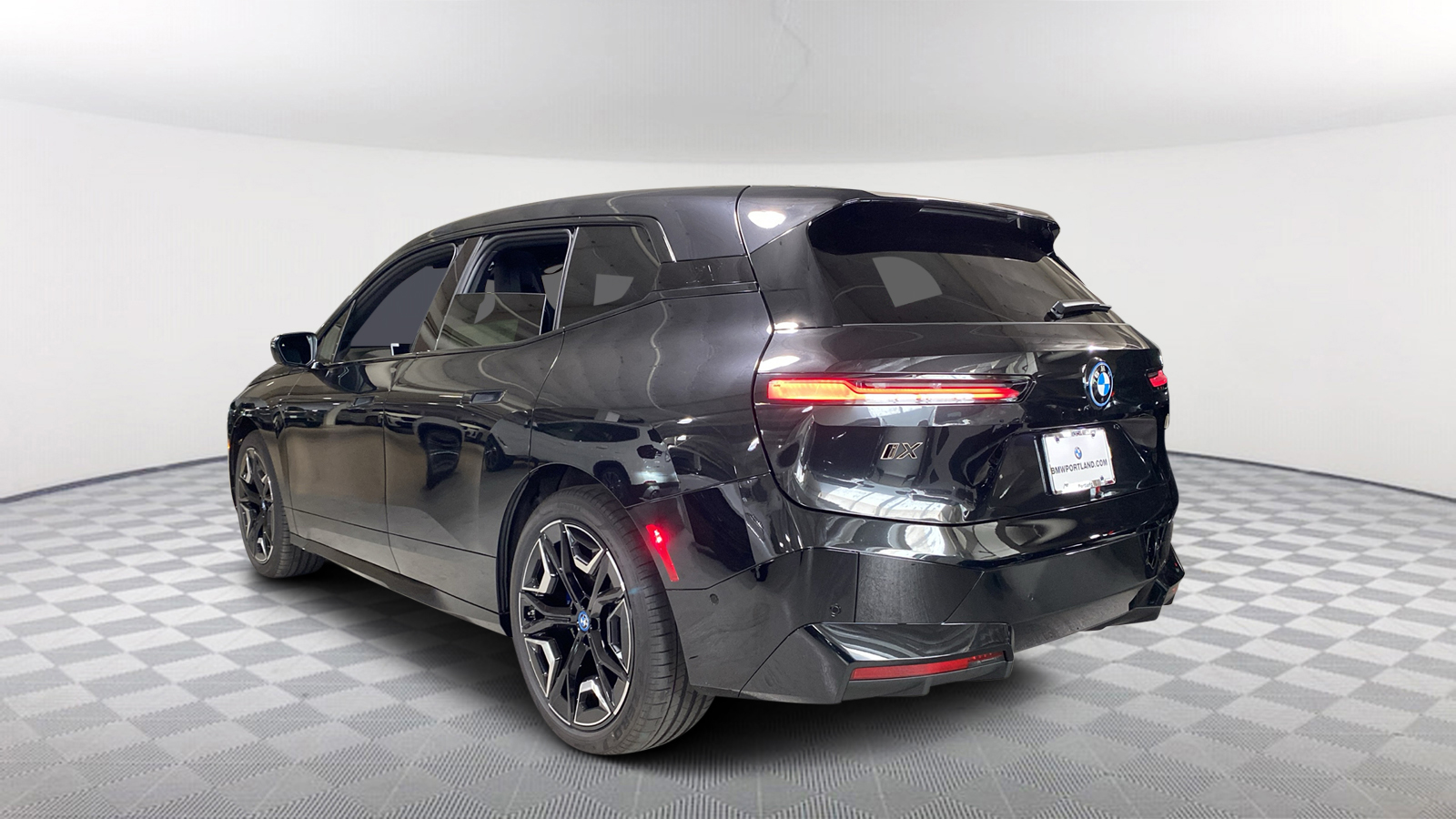 2025 BMW iX M60 4