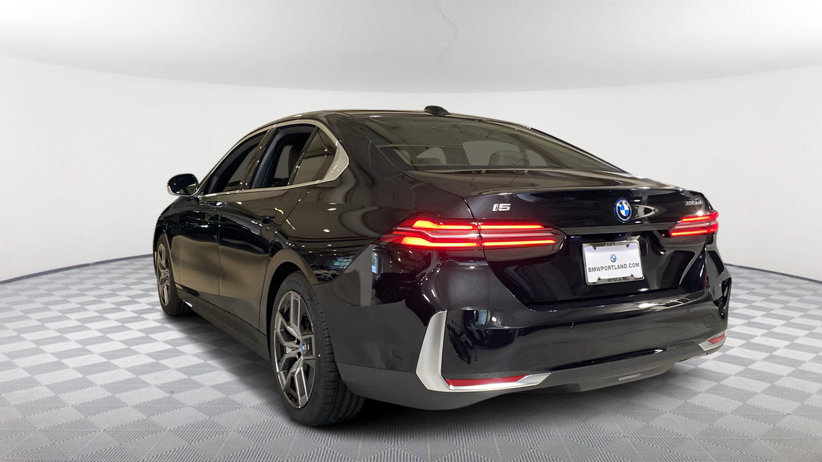 2025 BMW i5 xDrive40 5