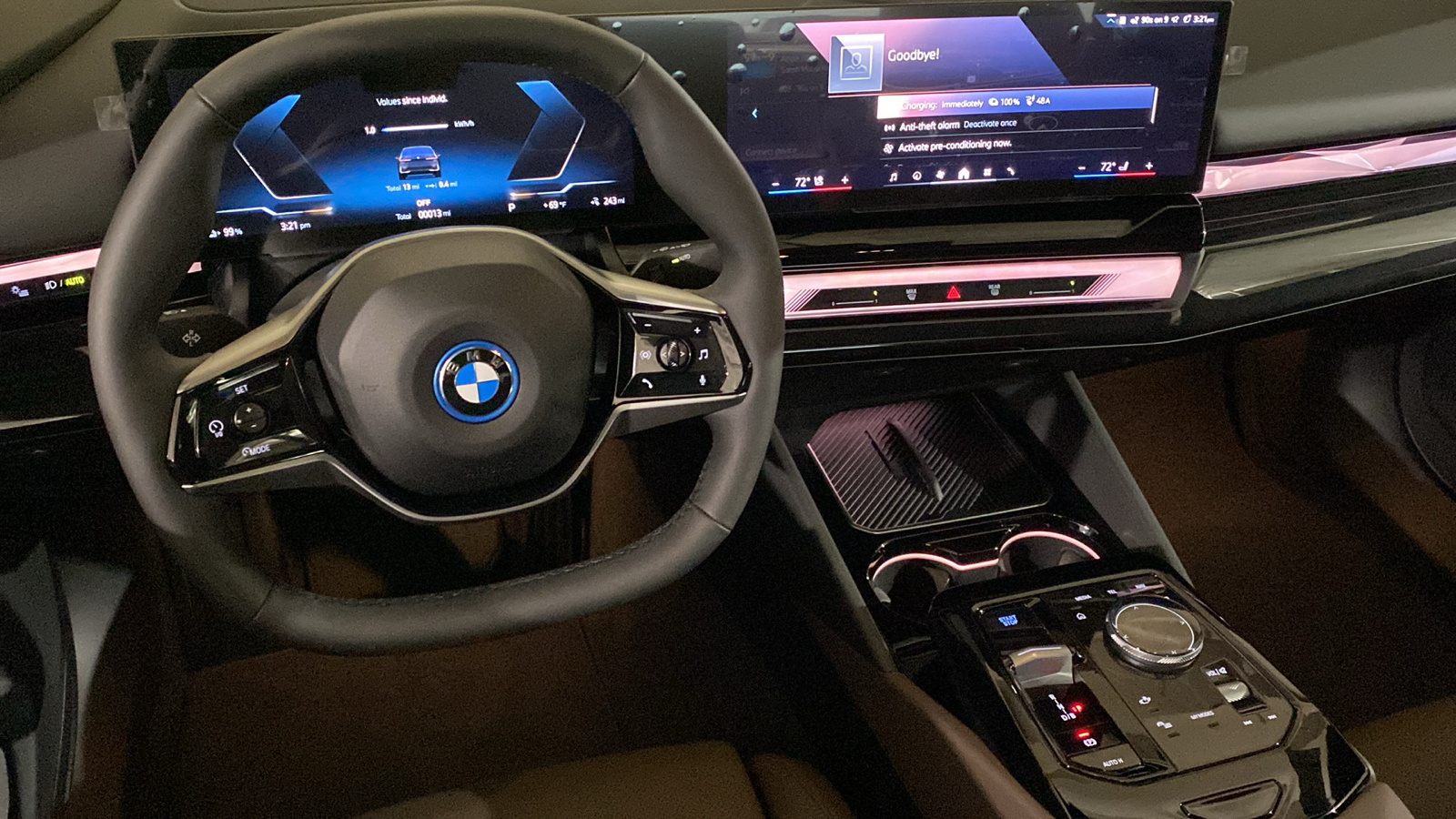 2025 BMW i5 xDrive40 24