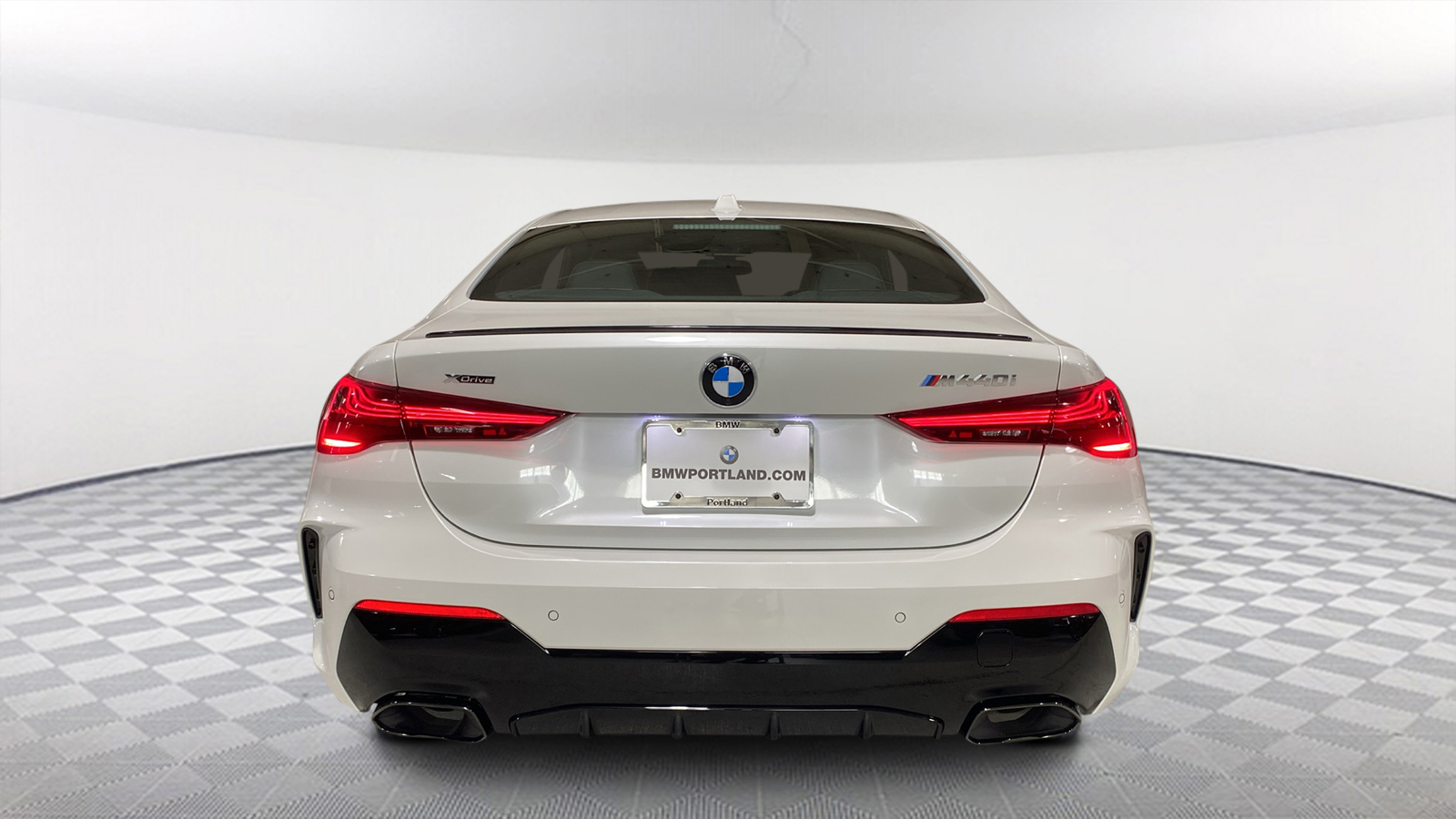 2025 BMW 4 Series M440i xDrive 5