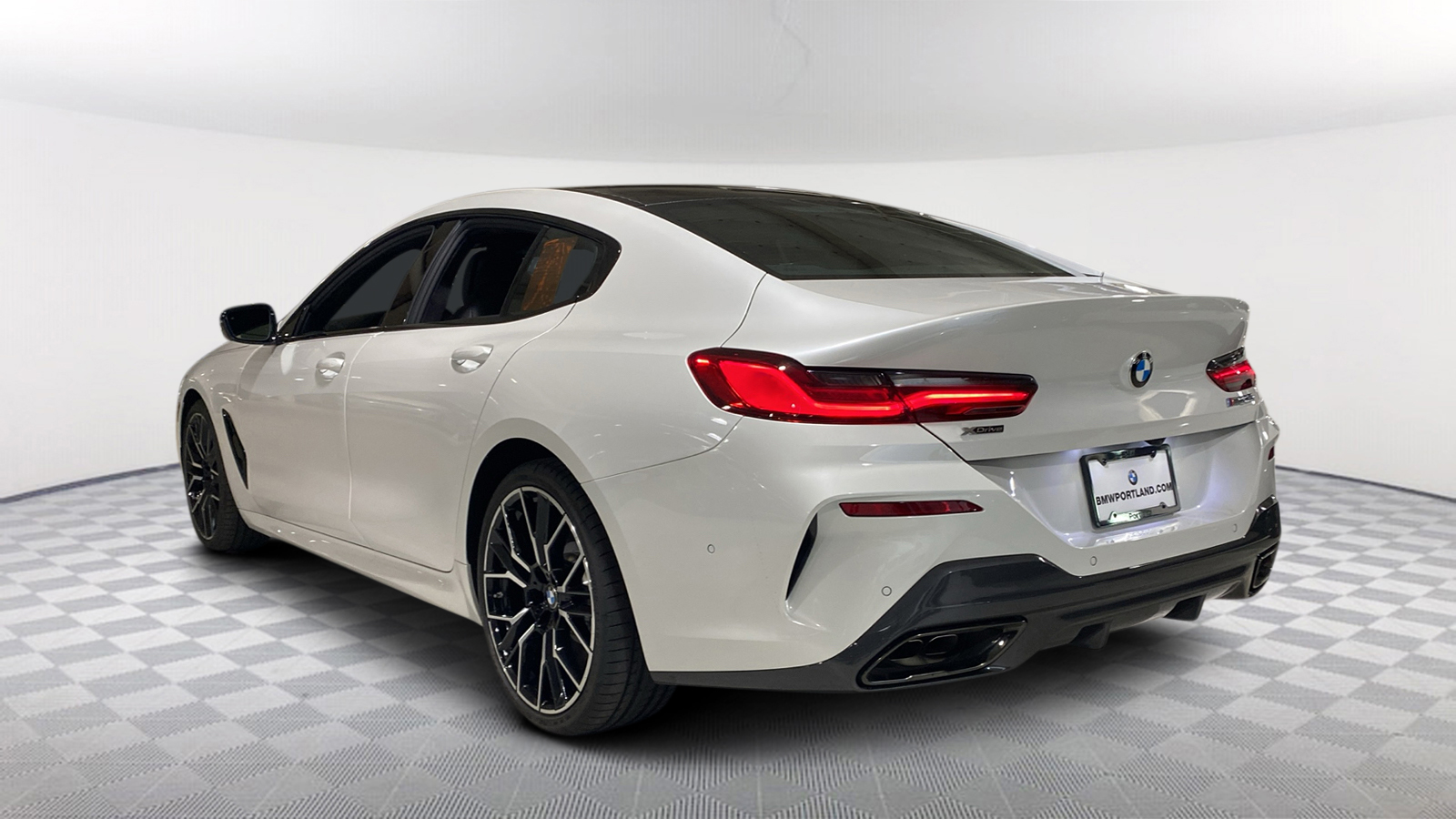 2025 BMW 8 Series M850i 5