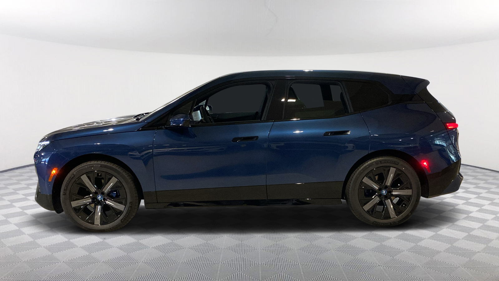 2025 BMW iX xDrive50 3