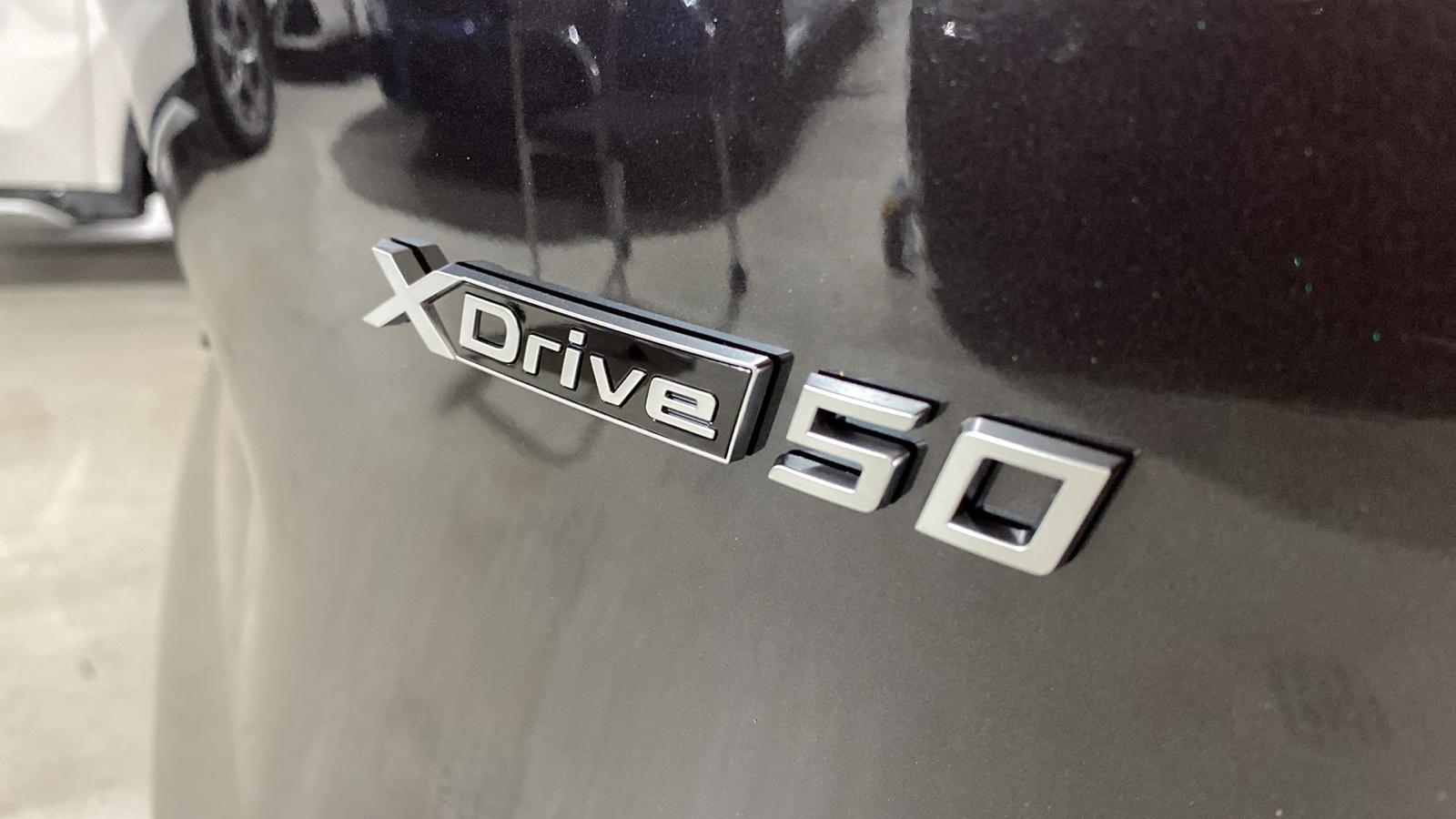 2025 BMW iX xDrive50 10