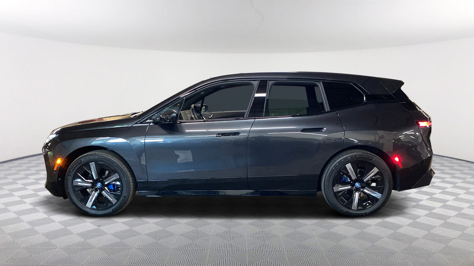 2025 BMW iX xDrive50 3