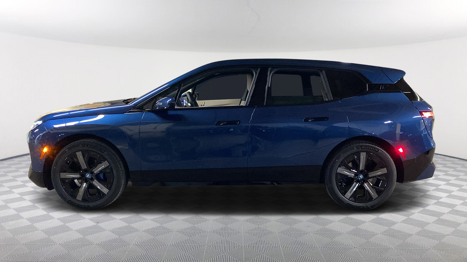 2025 BMW iX xDrive50 3