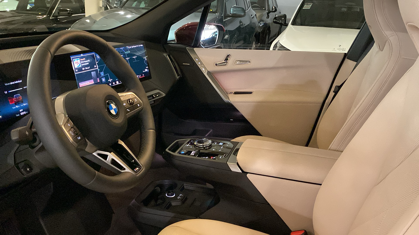 2025 BMW iX xDrive50 6