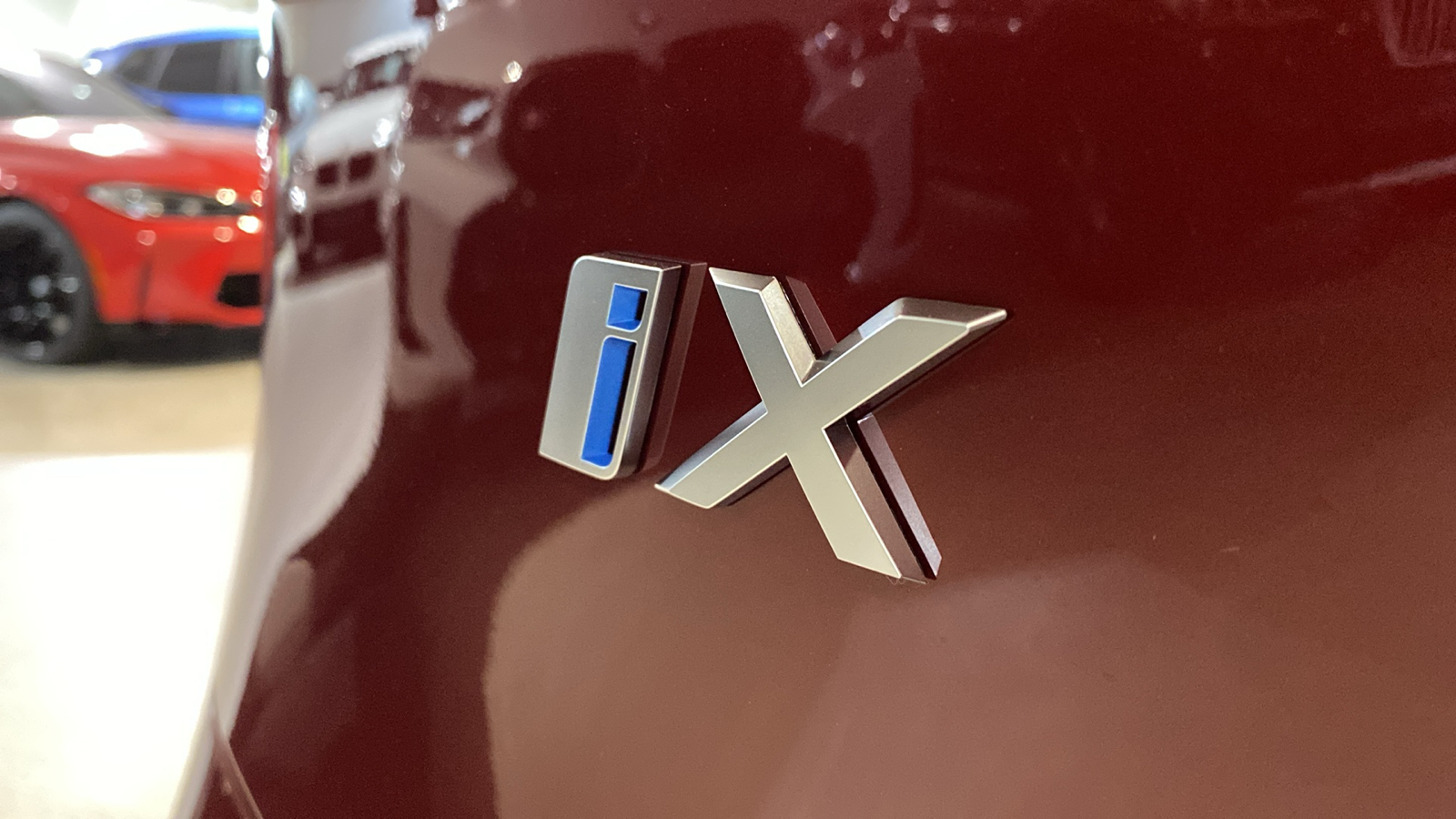 2025 BMW iX xDrive50 10