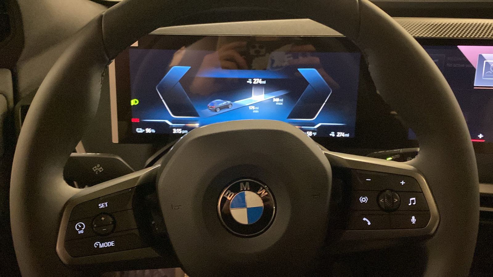 2025 BMW iX xDrive50 17