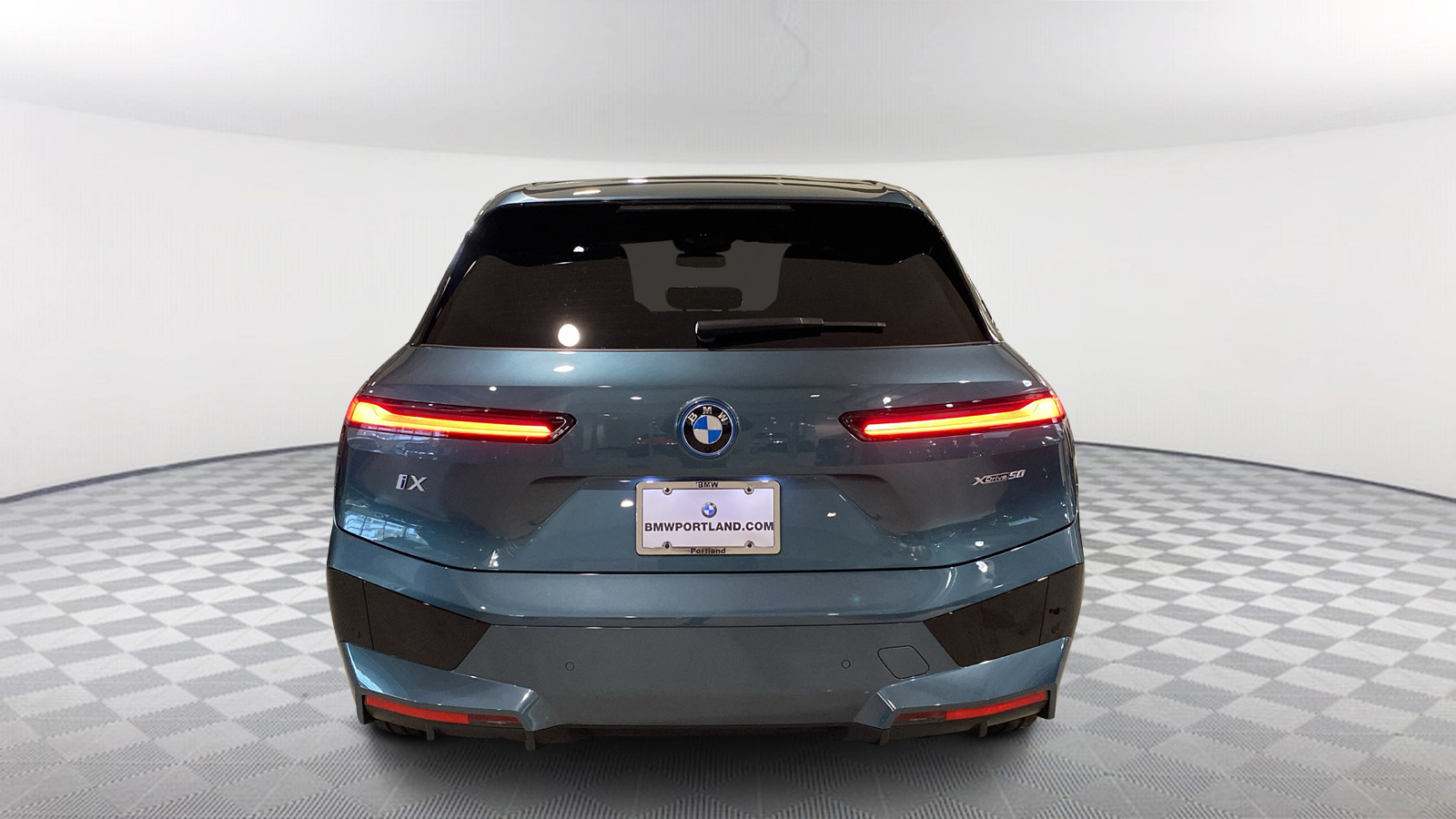 2025 BMW iX xDrive50 5