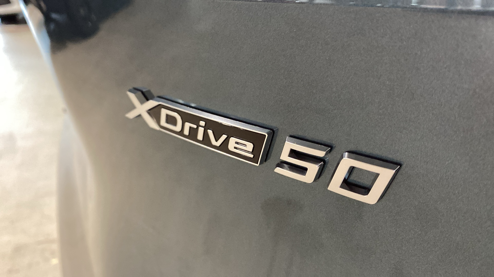 2025 BMW iX xDrive50 10