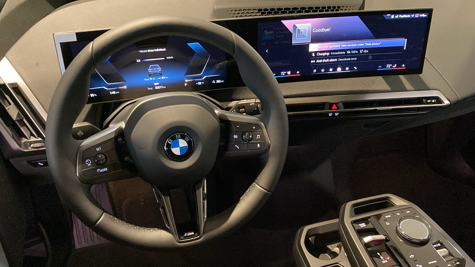 2025 BMW iX xDrive50 24