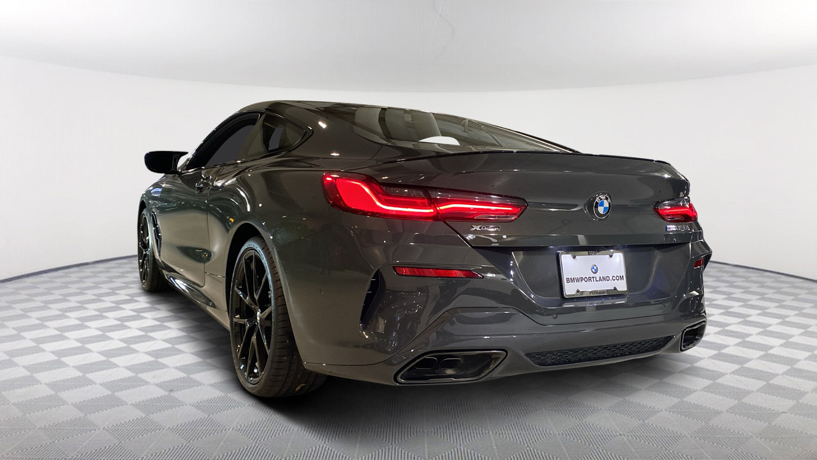 2025 BMW 8 Series M850i xDrive 4