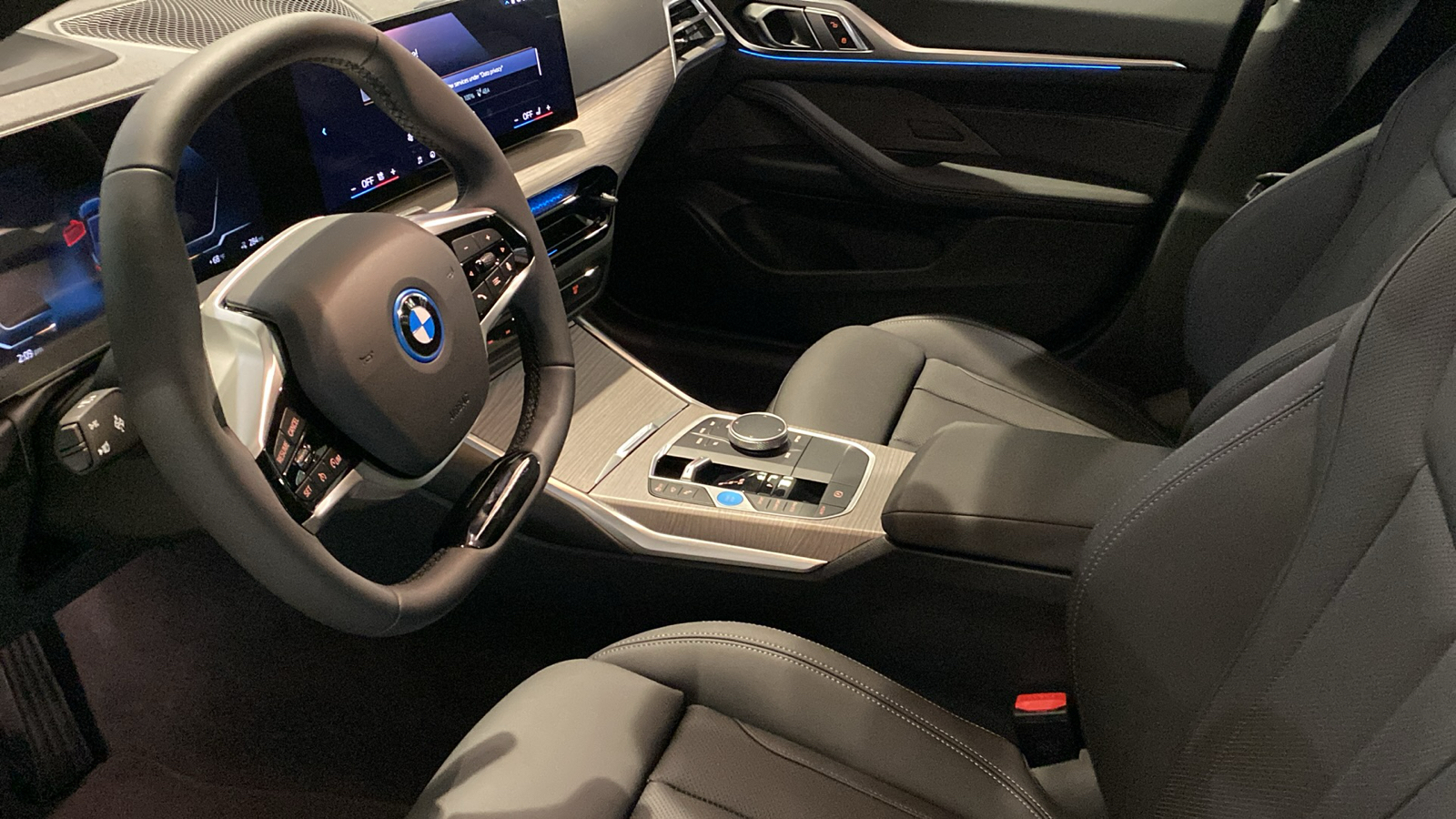 2025 BMW i4 xDrive40 6