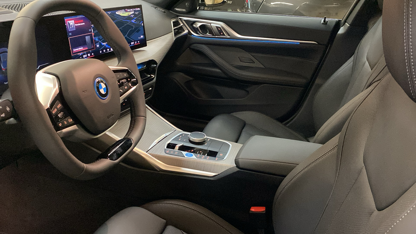 2025 BMW i4 xDrive40 7