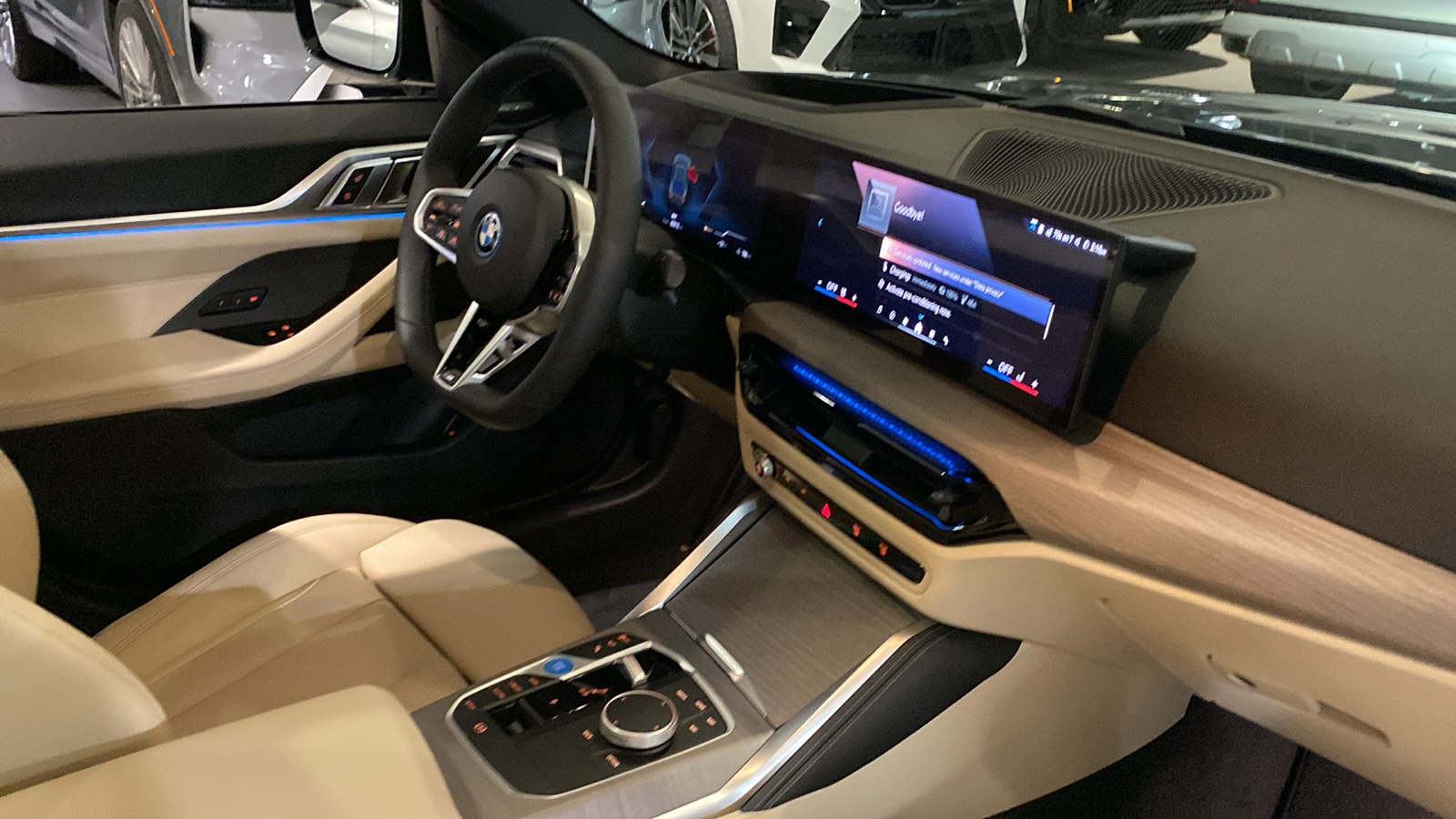 2025 BMW i4 eDrive40 34