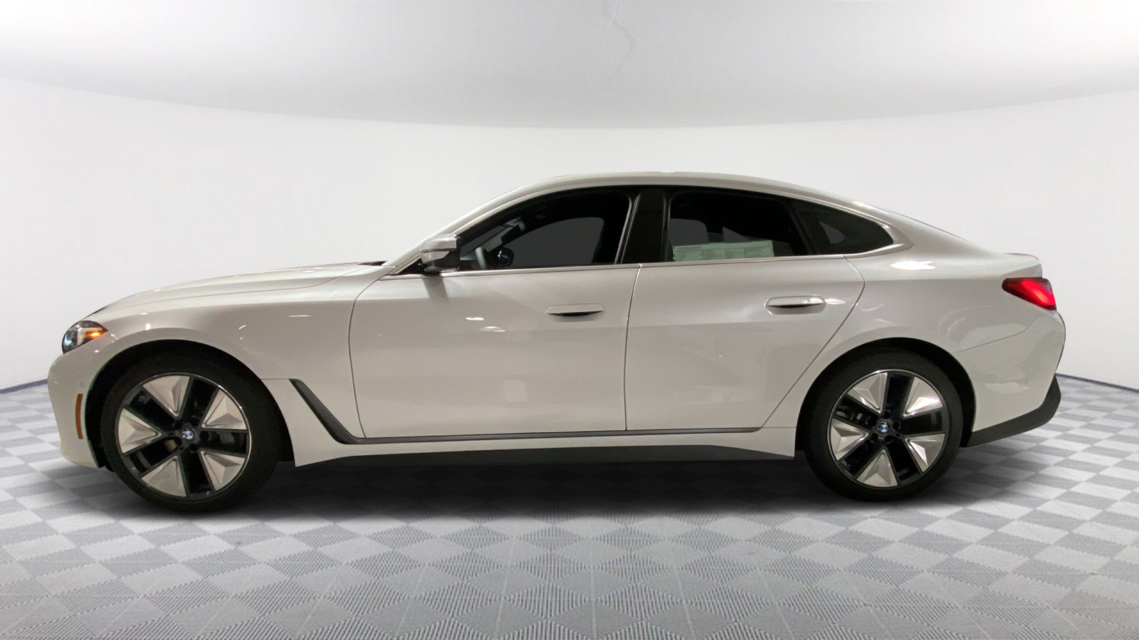 2025 BMW i4 xDrive40 3