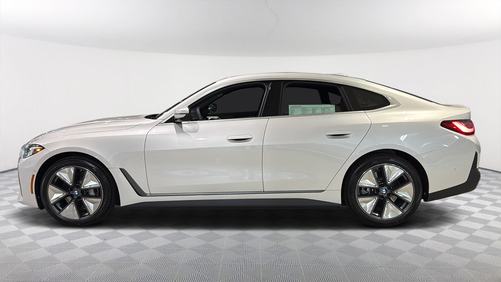 2025 BMW i4 eDrive40 3