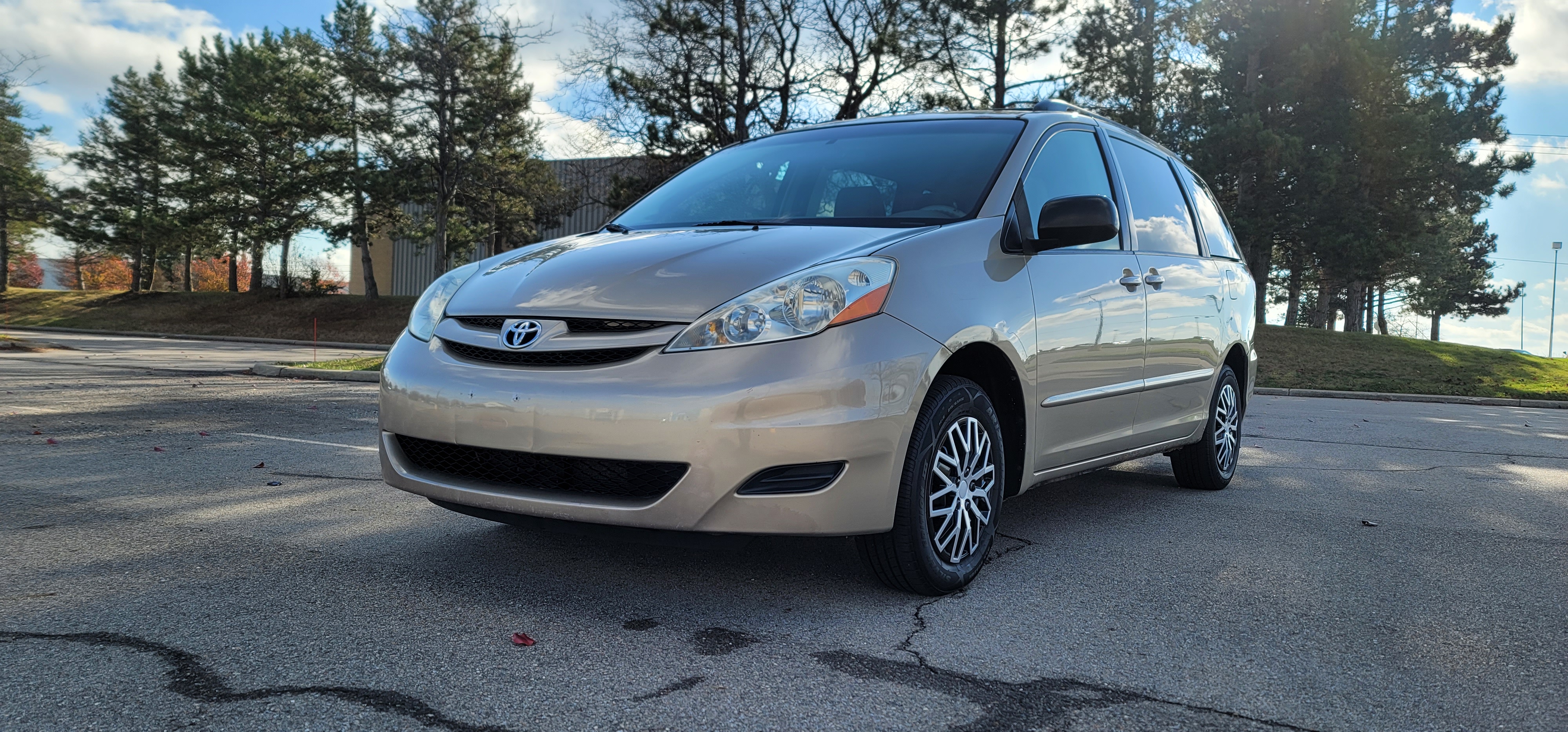 2009 Toyota Sienna LE 7