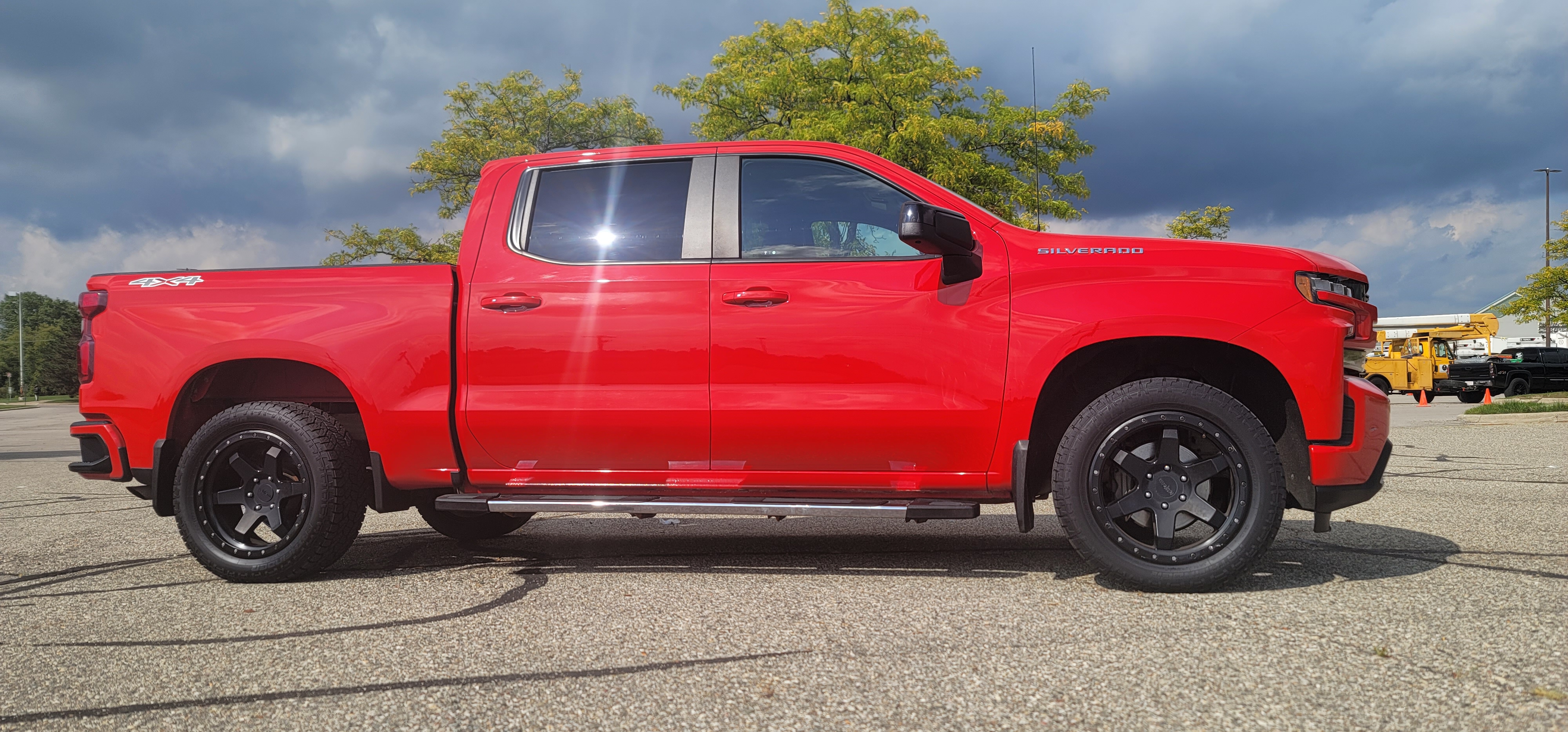 2019 Chevrolet Silverado 1500 RST 3