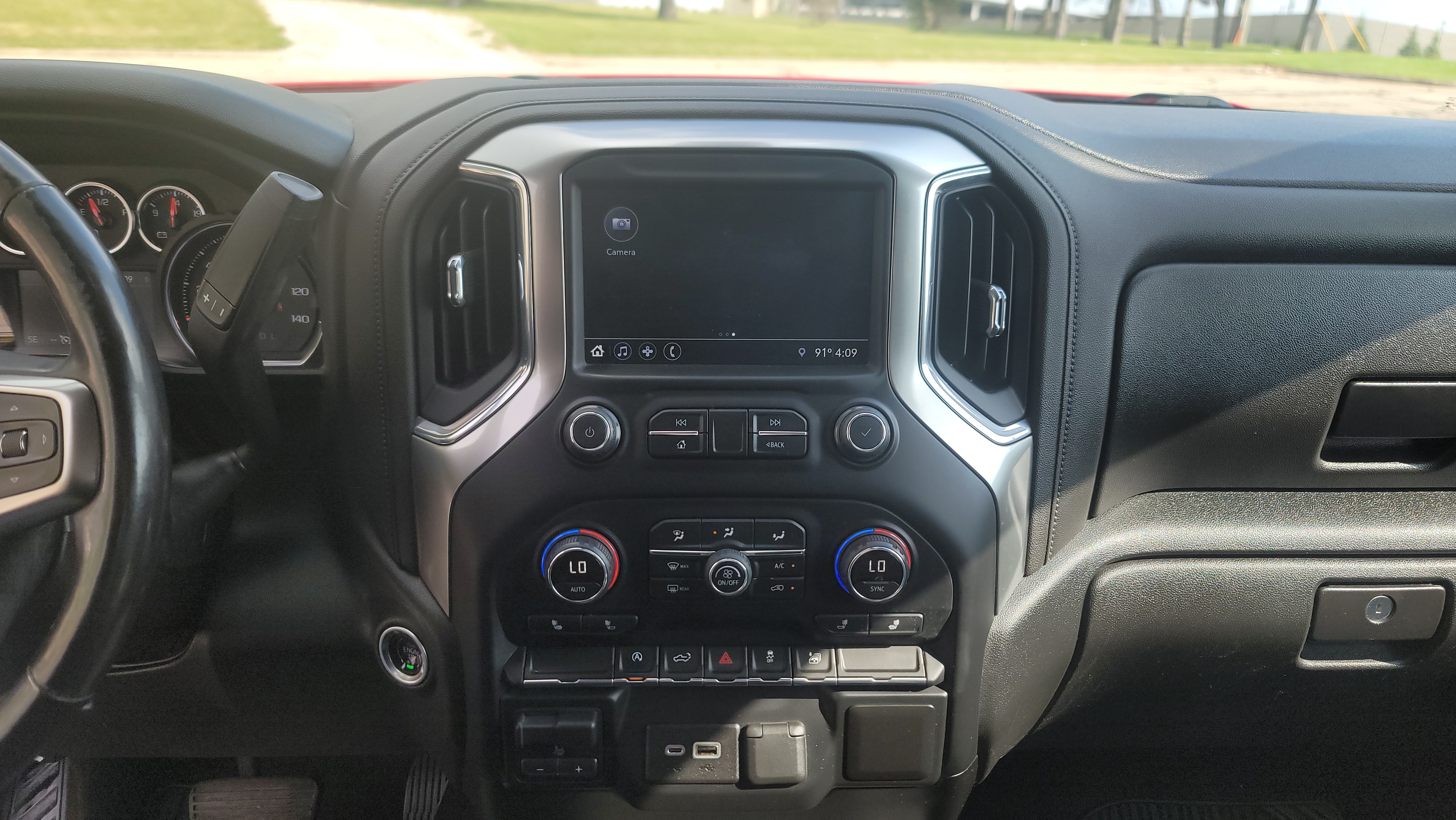 2019 Chevrolet Silverado 1500 RST 27