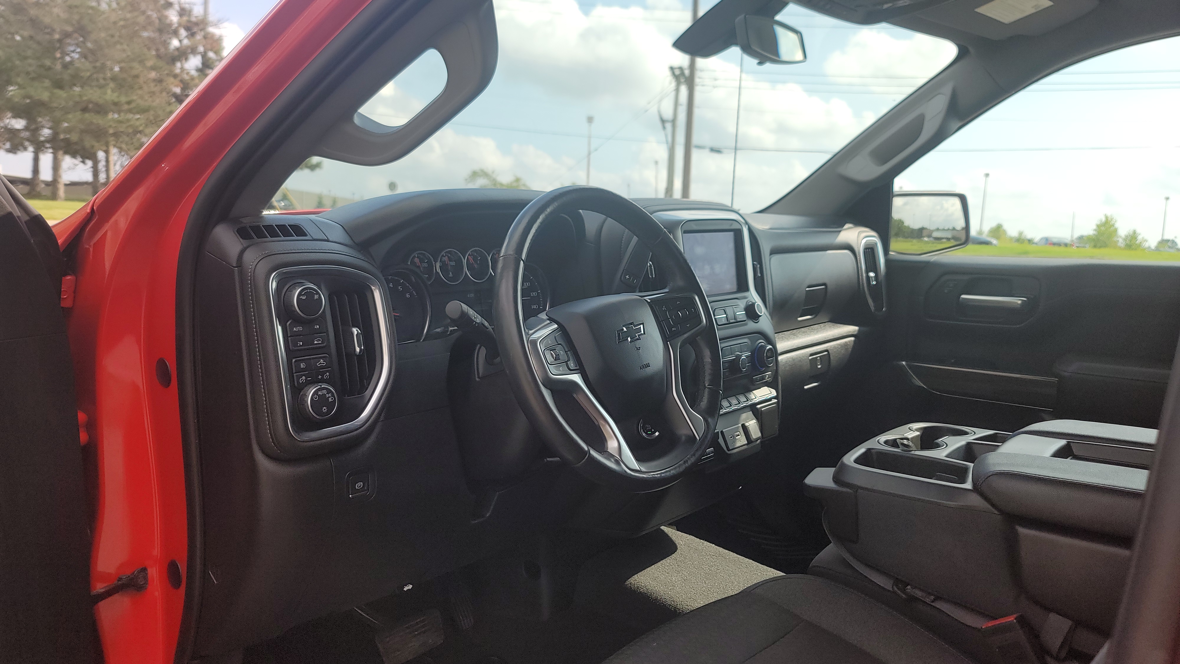 2019 Chevrolet Silverado 1500 RST 31