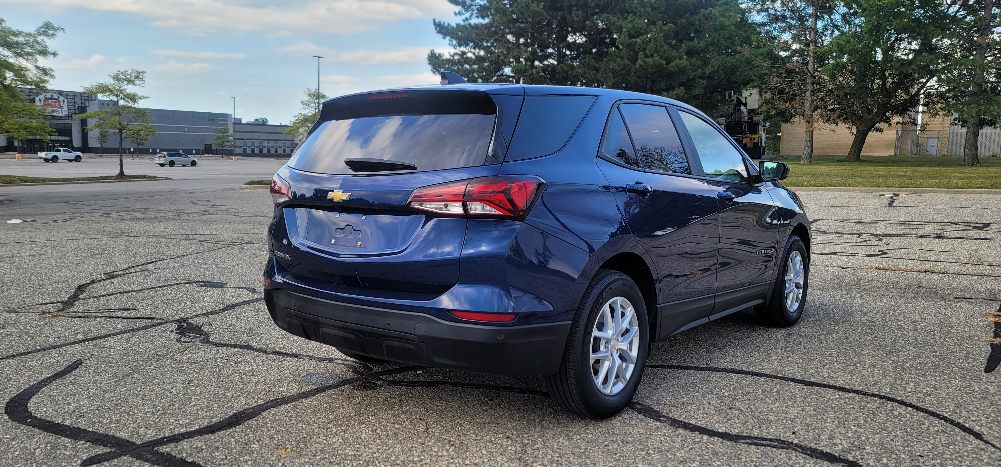 2022 Chevrolet Equinox LS 4