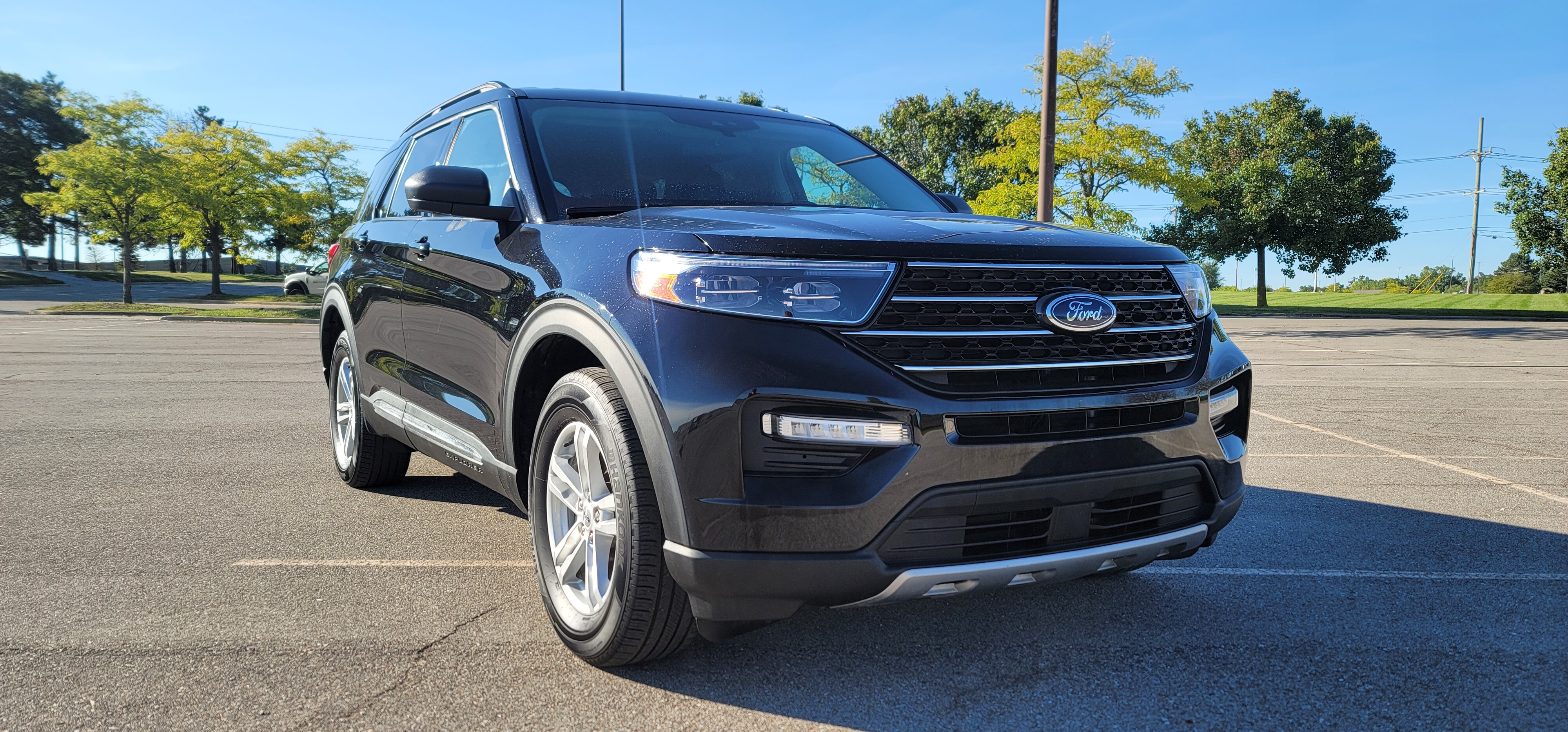 2021 Ford Explorer XLT 2