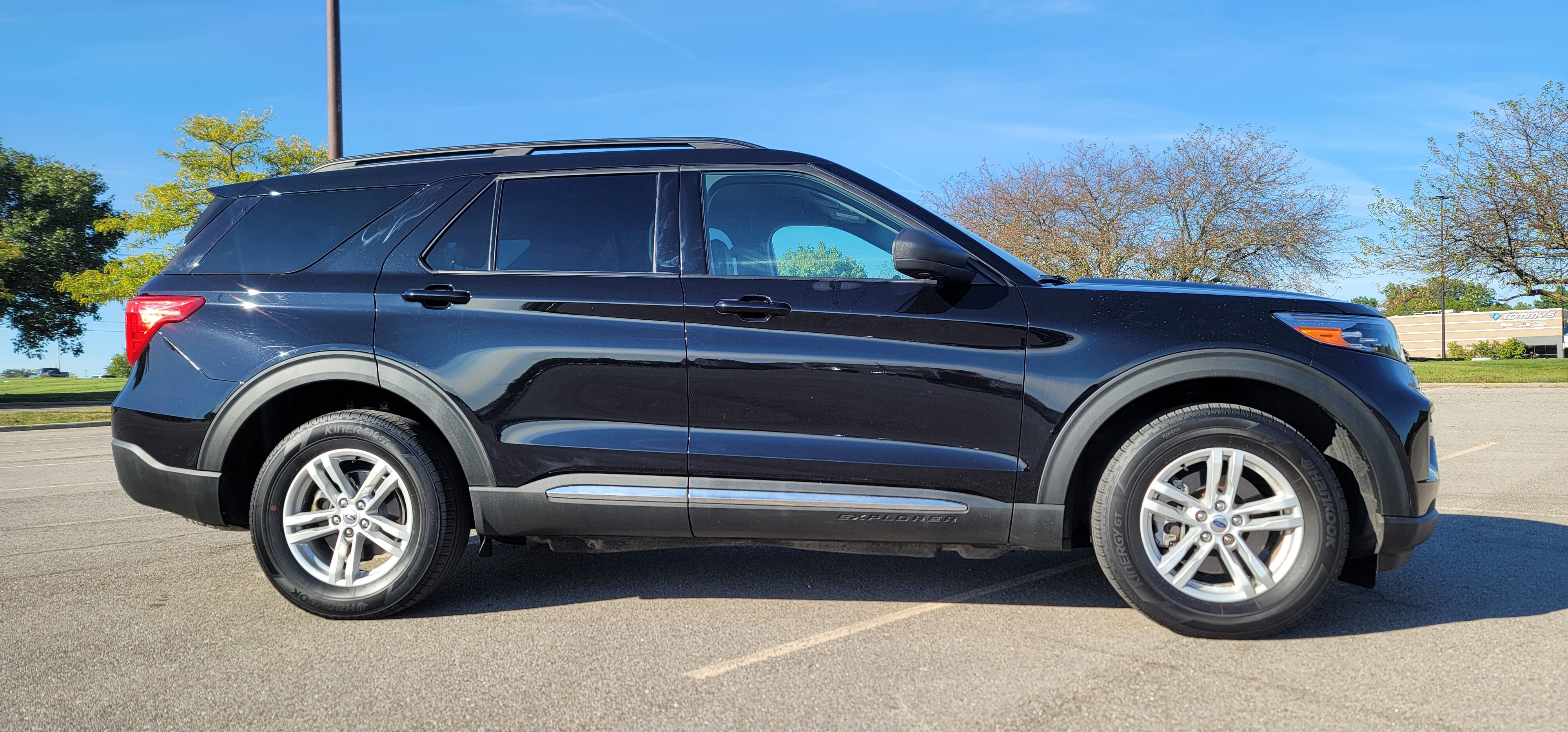 2021 Ford Explorer XLT 3