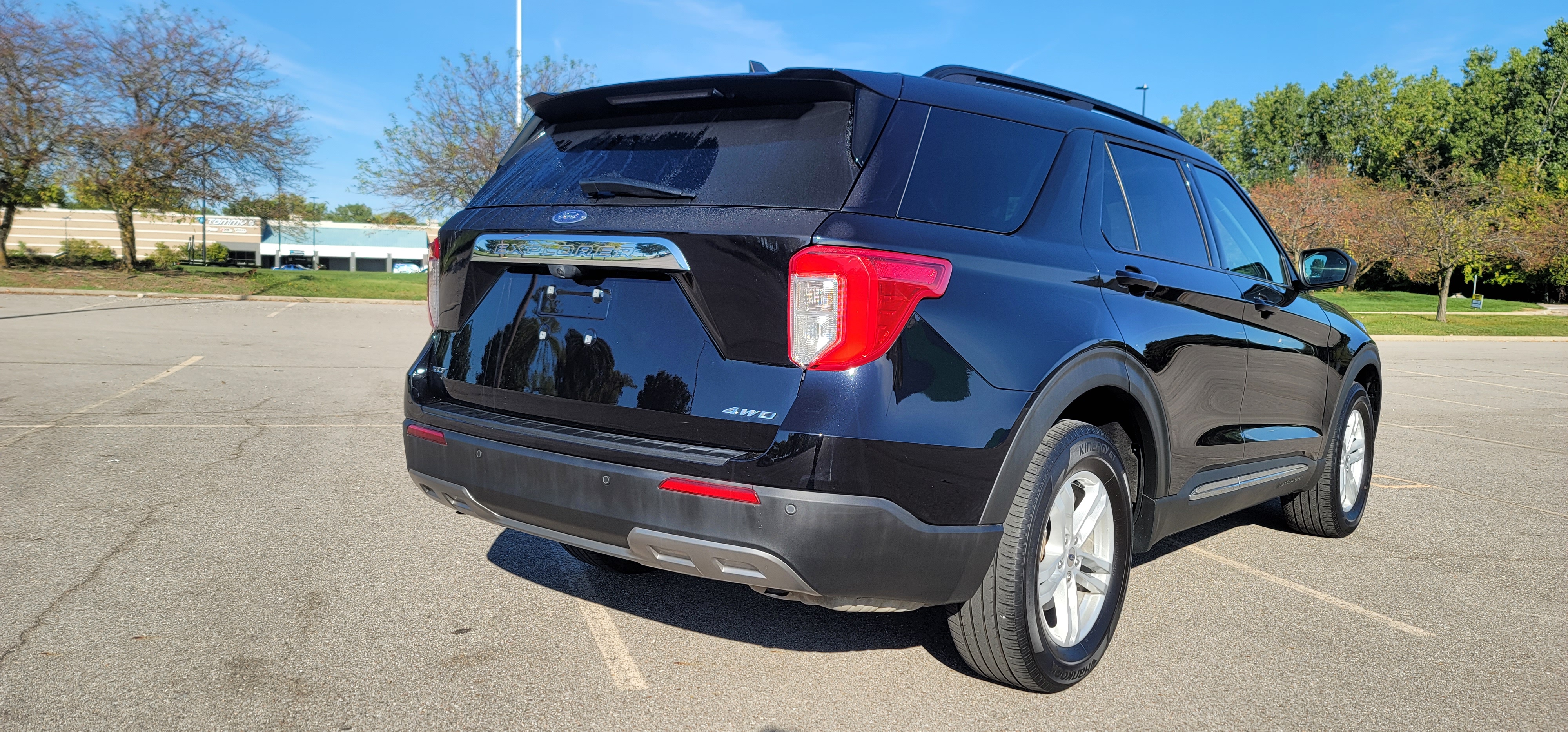 2021 Ford Explorer XLT 4