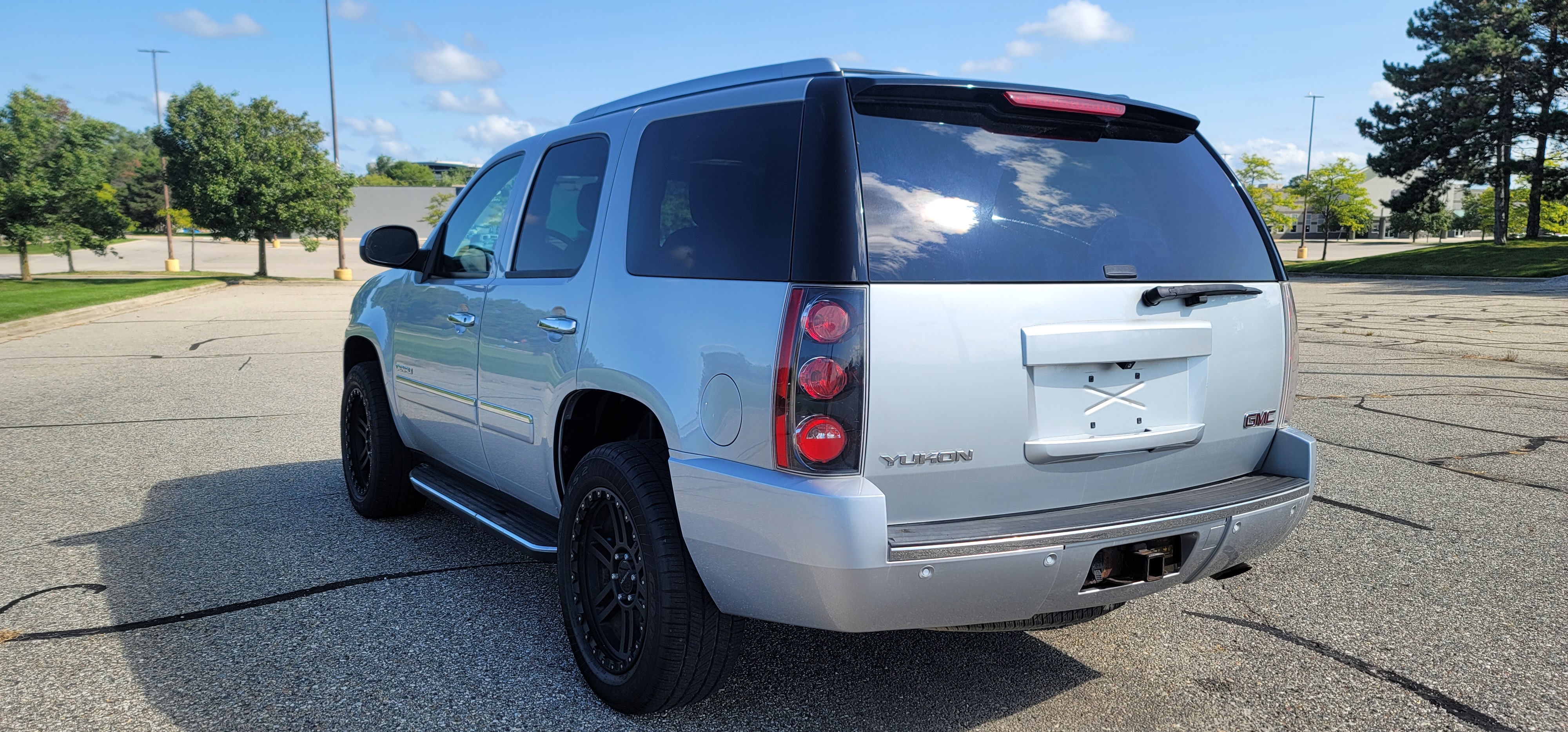 2013 GMC Yukon Denali 5