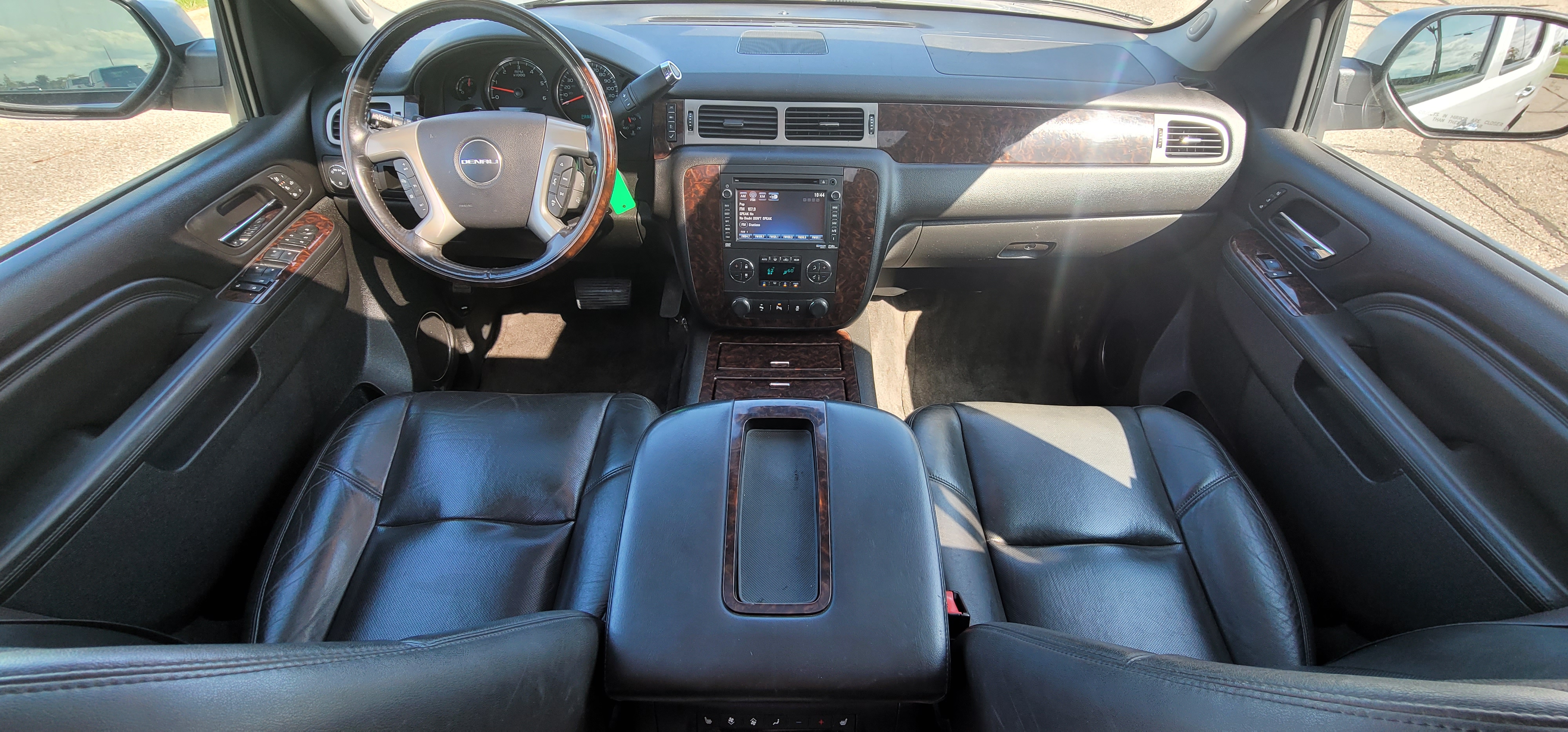 2013 GMC Yukon Denali 38