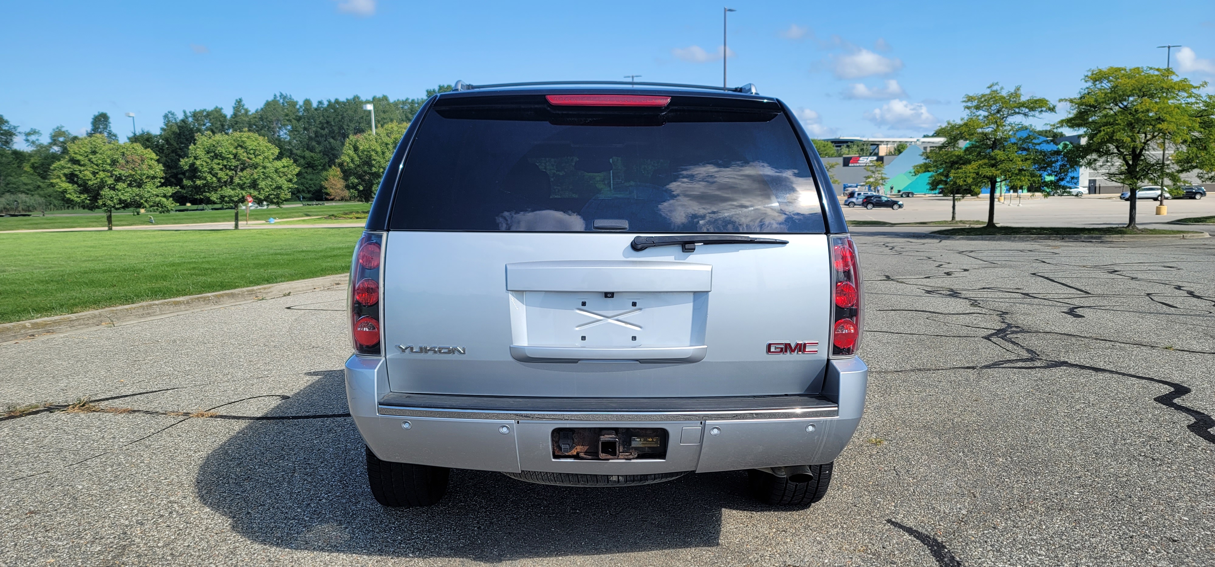 2013 GMC Yukon Denali 40