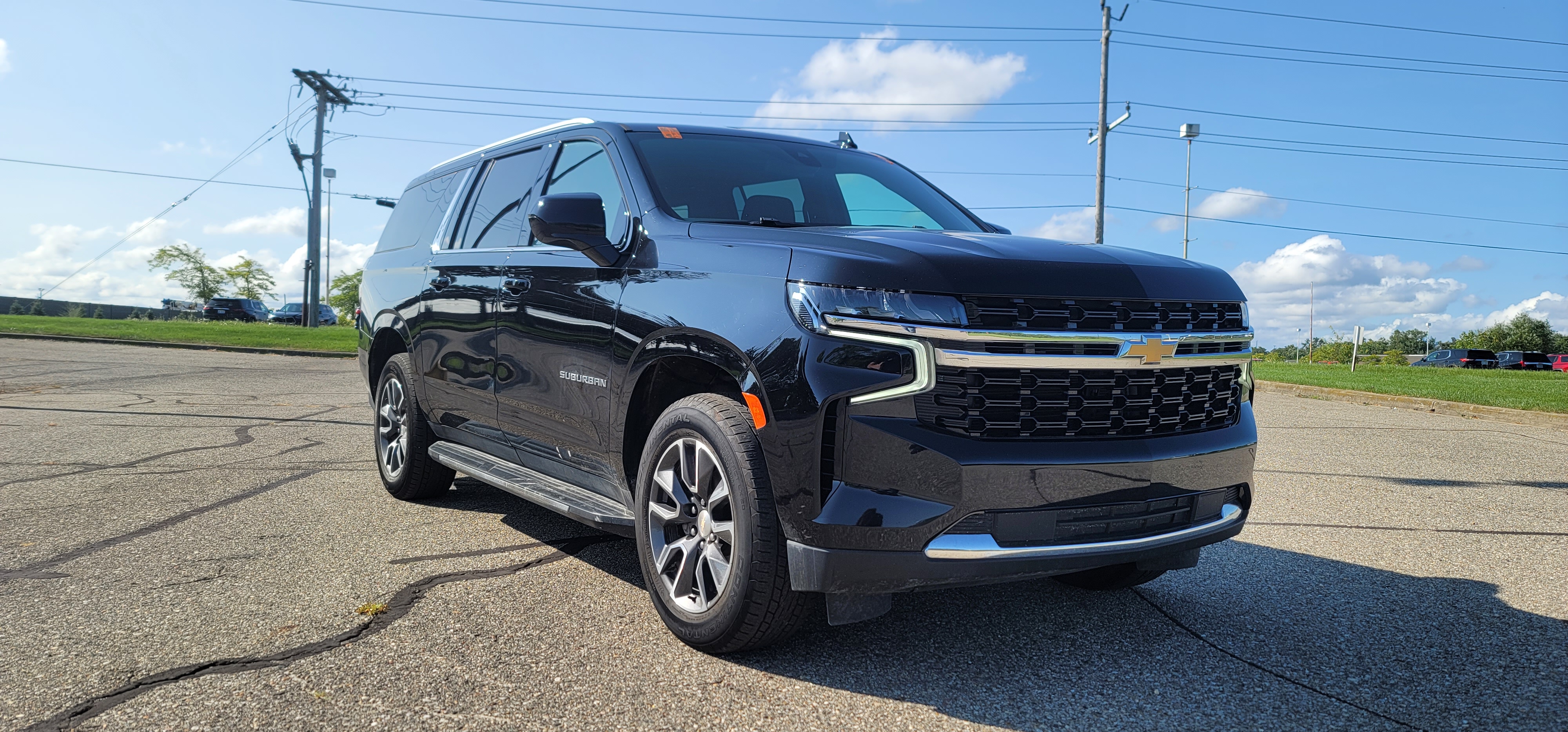 2021 Chevrolet Suburban LS 2