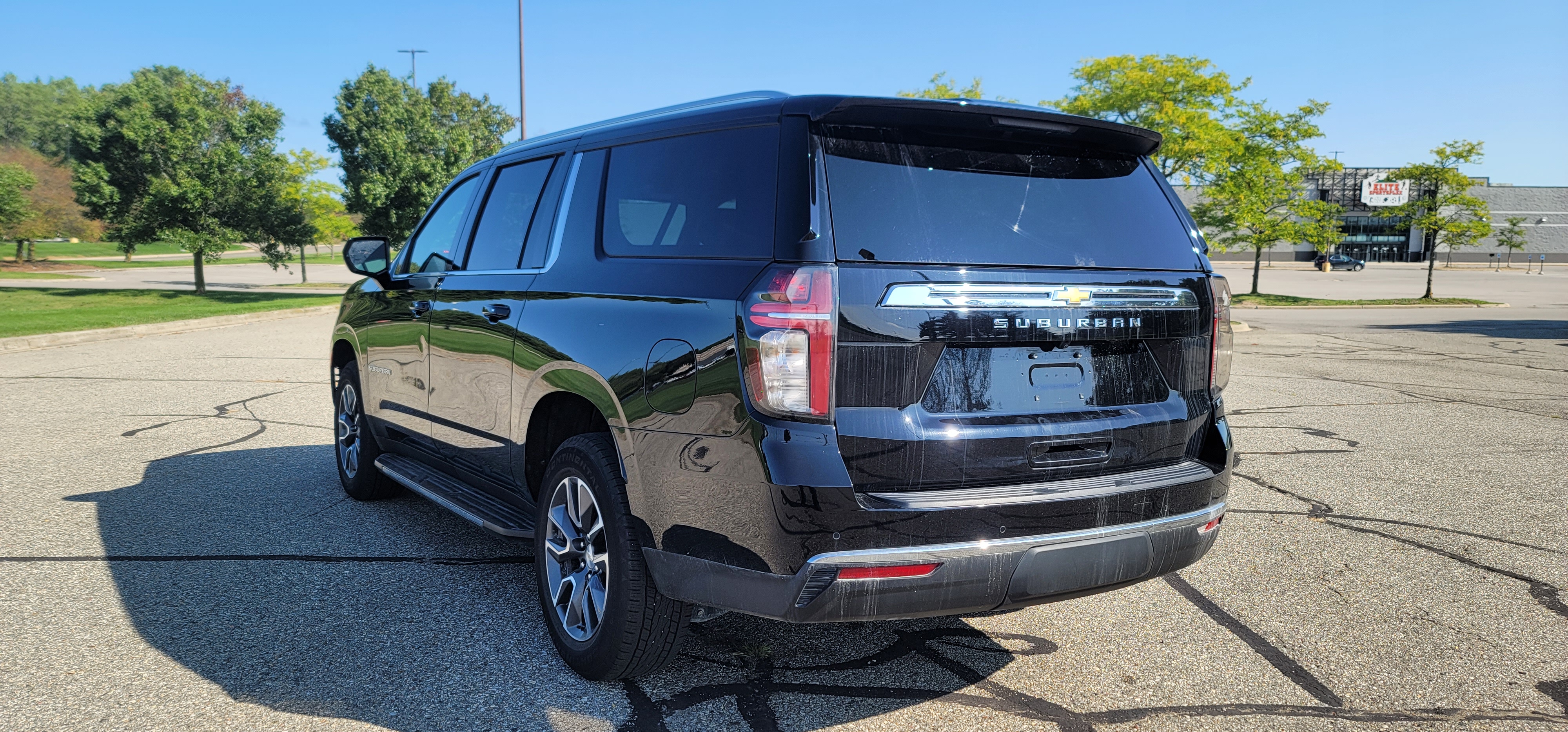 2021 Chevrolet Suburban LS 5