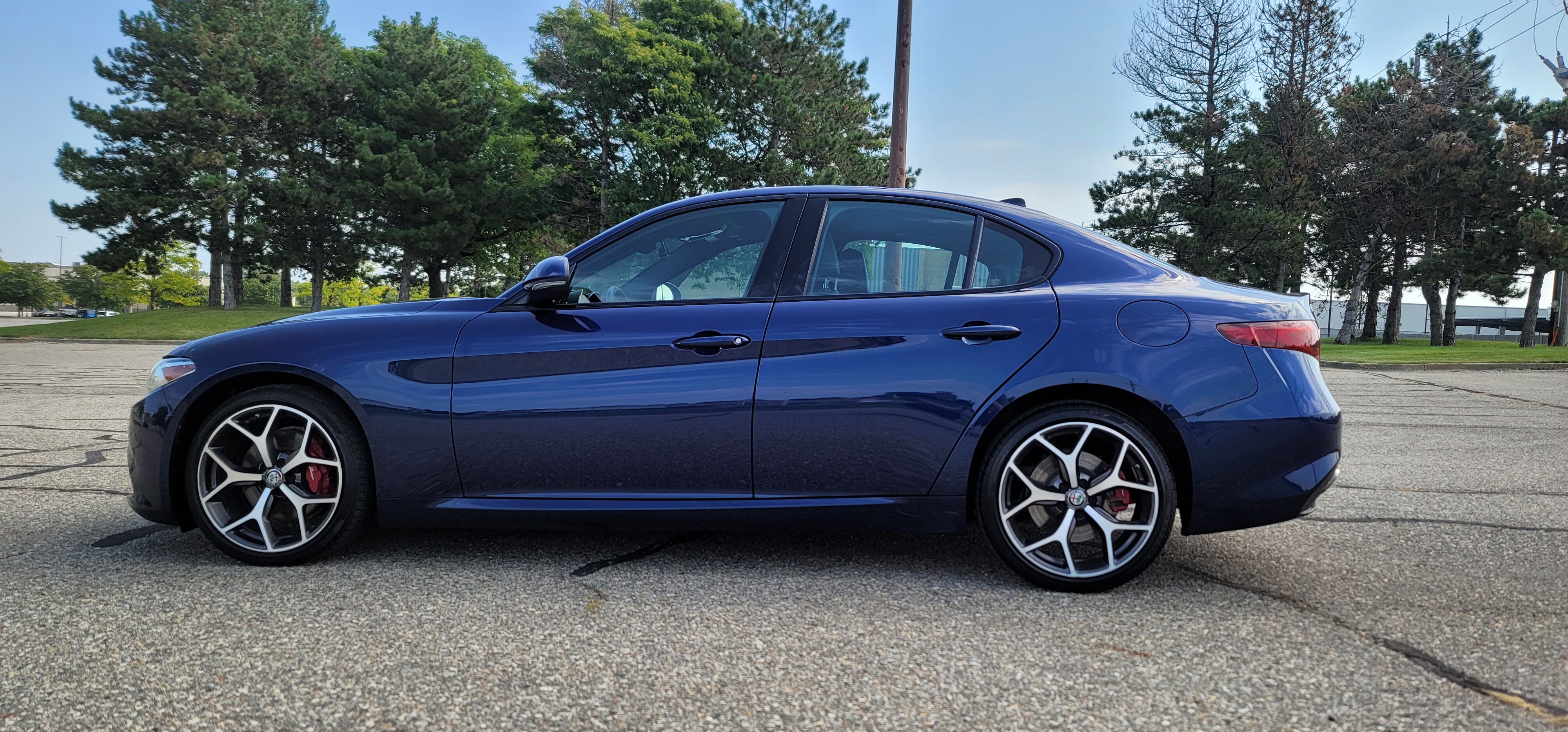 2019 Alfa Romeo Giulia Base 6