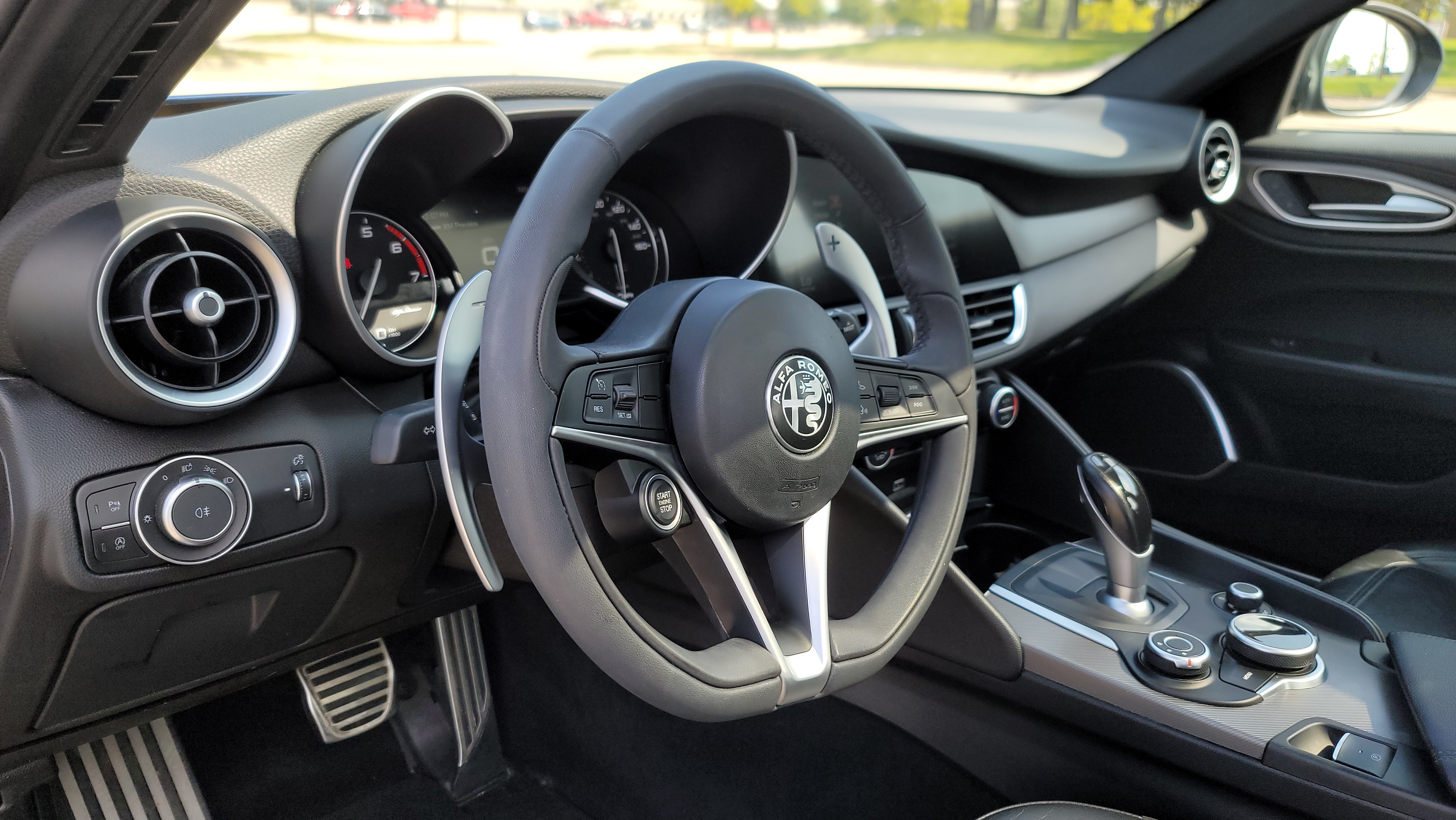 2019 Alfa Romeo Giulia Base 29