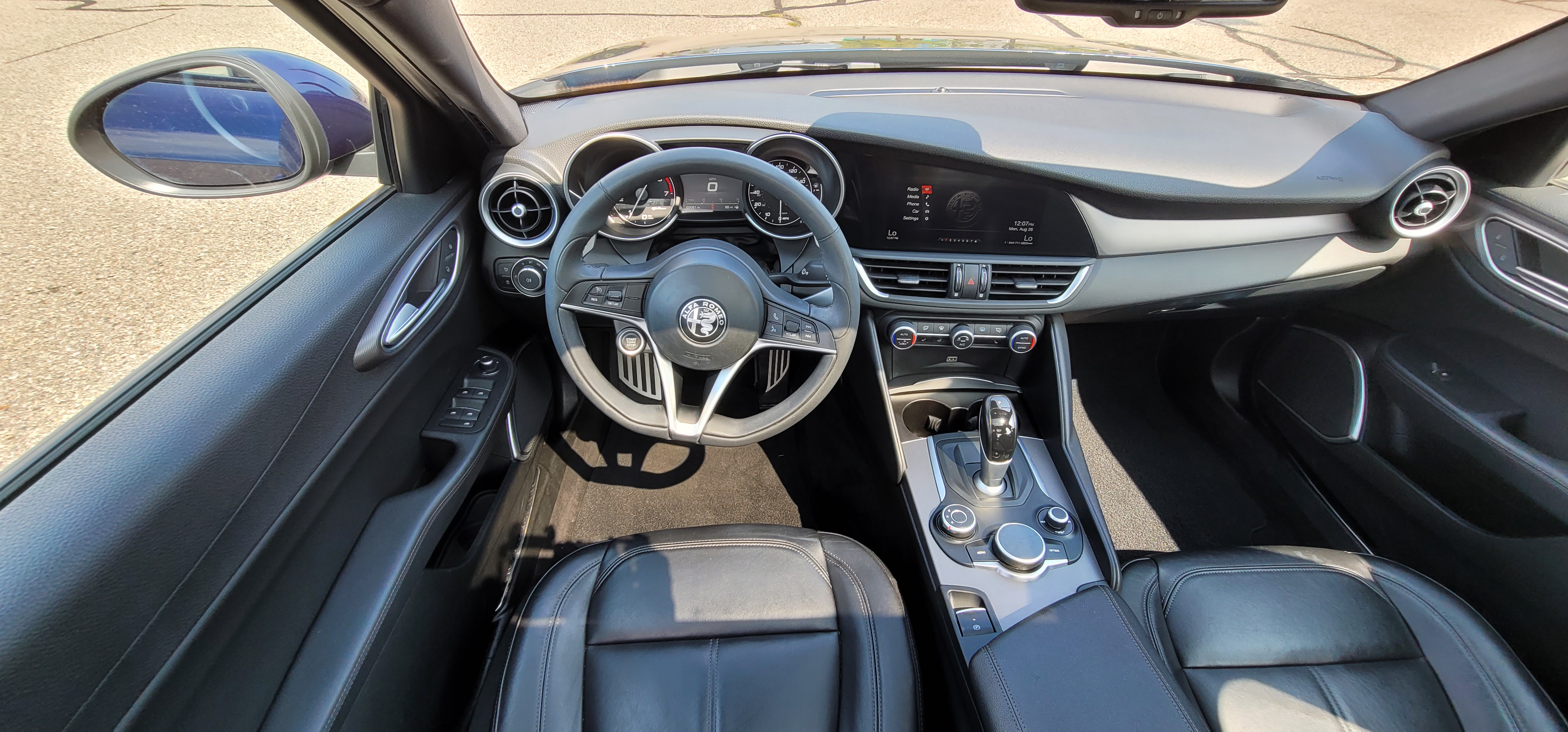 2019 Alfa Romeo Giulia Base 34