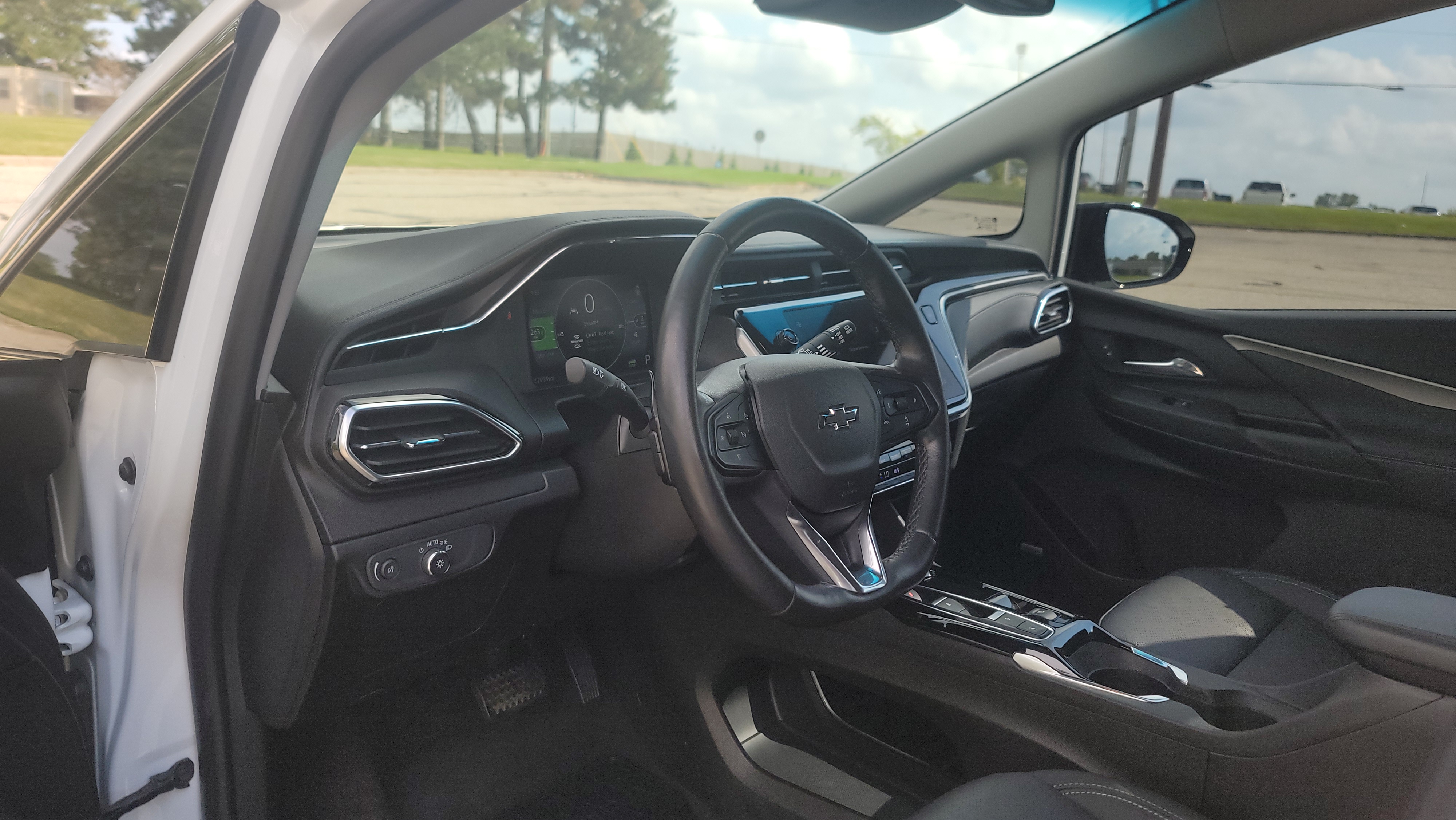 2023 Chevrolet Bolt EV 2LT 31