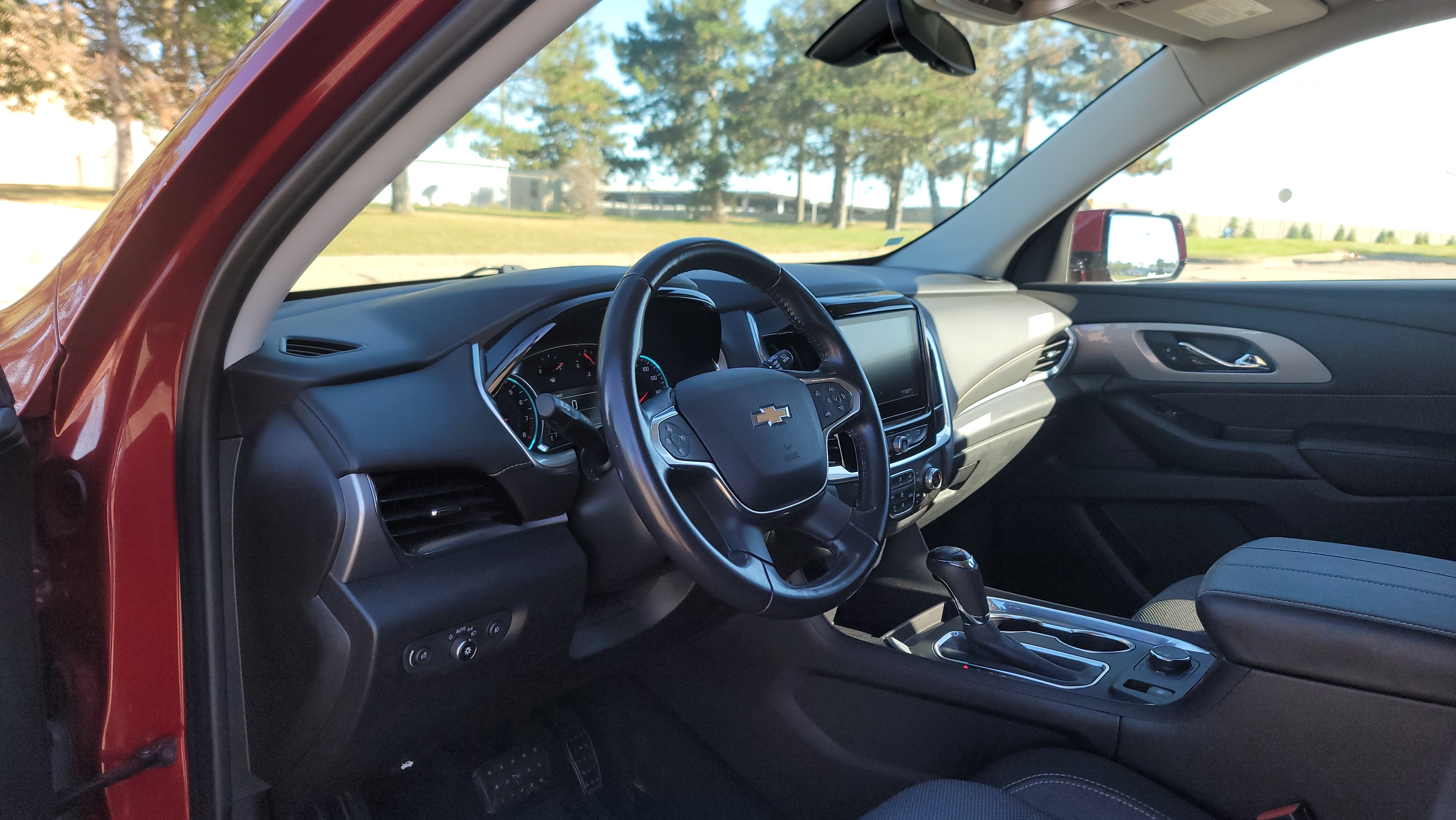 2019 Chevrolet Traverse LT 32