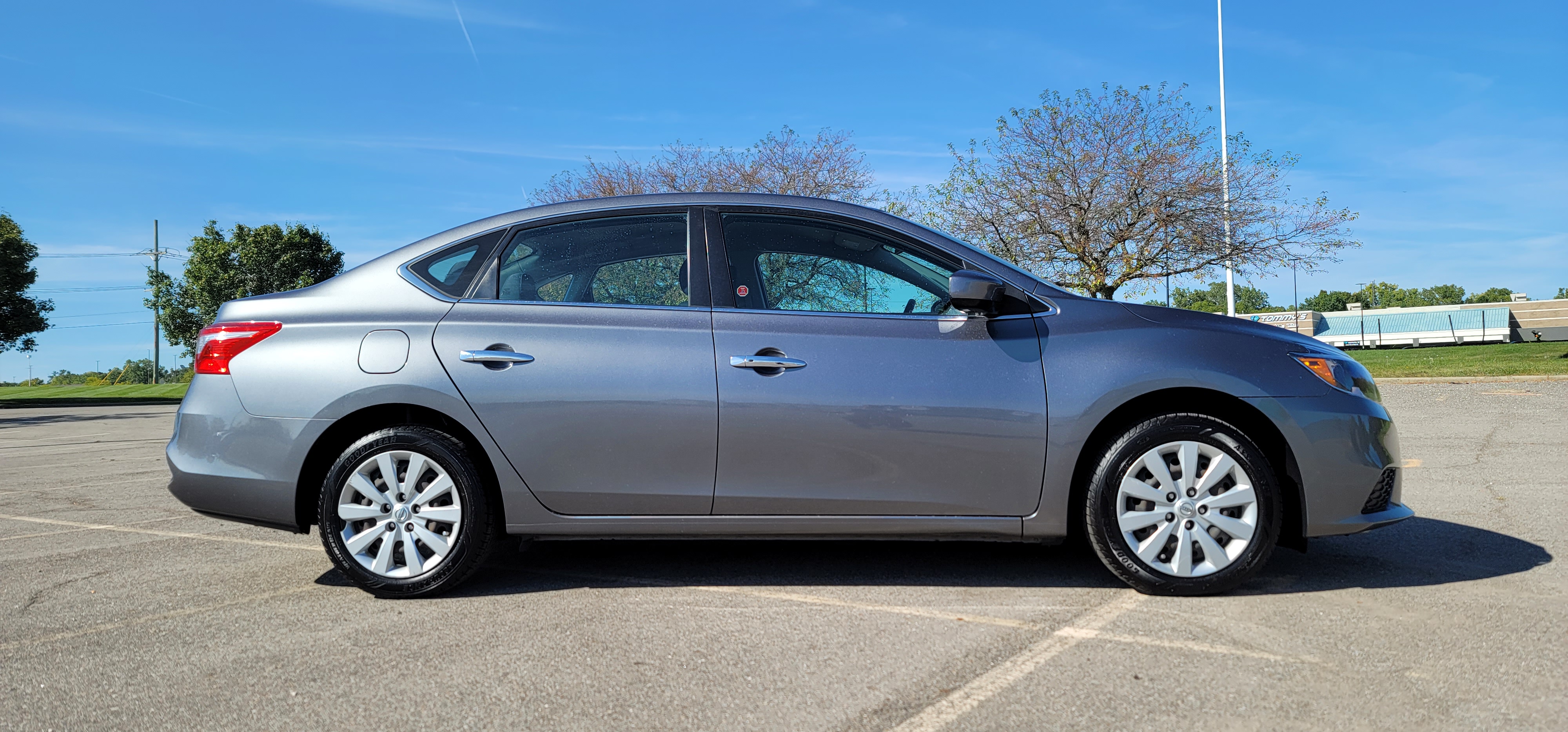 2018 Nissan Sentra SV 3