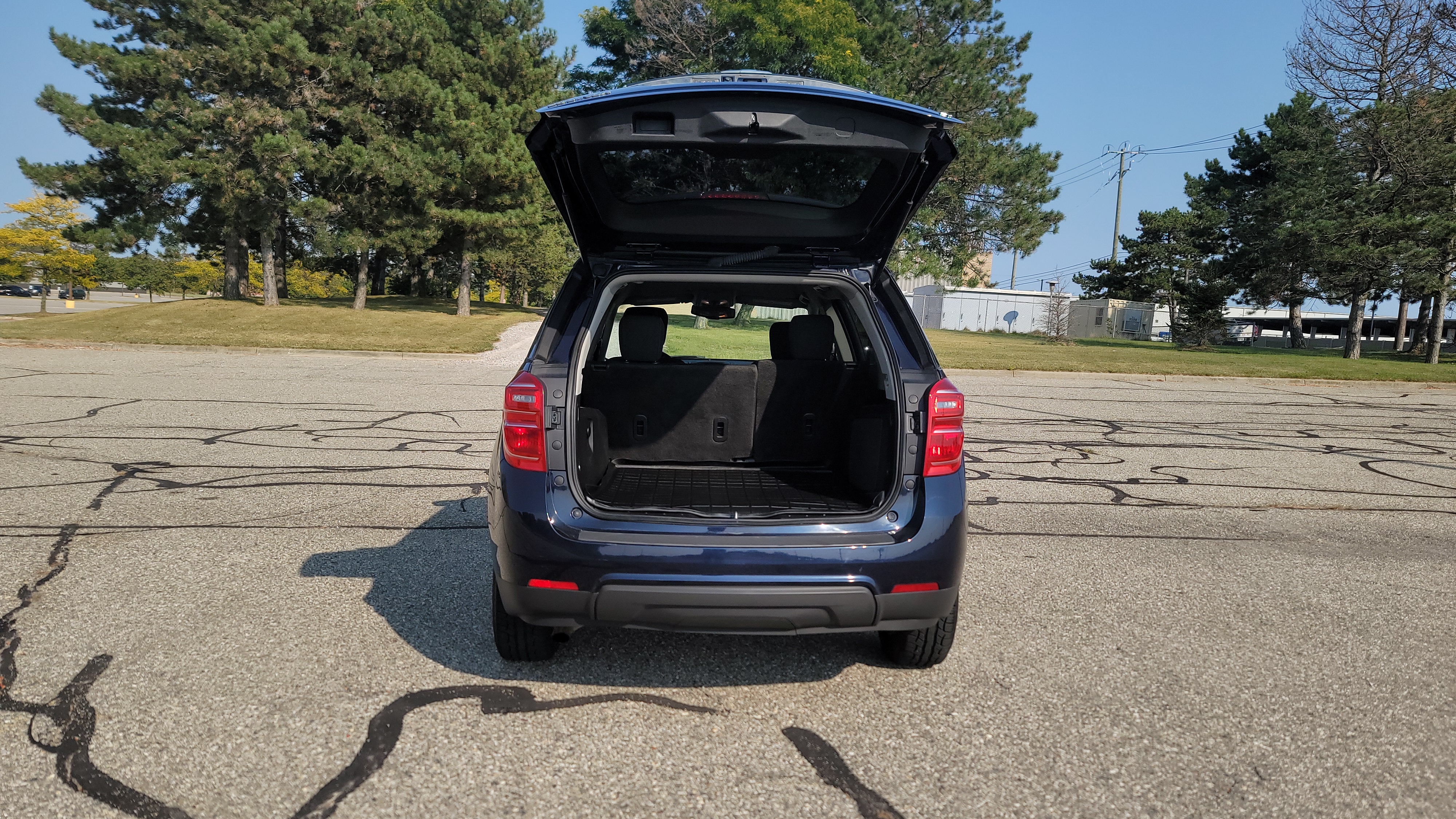 2017 Chevrolet Equinox LT 34