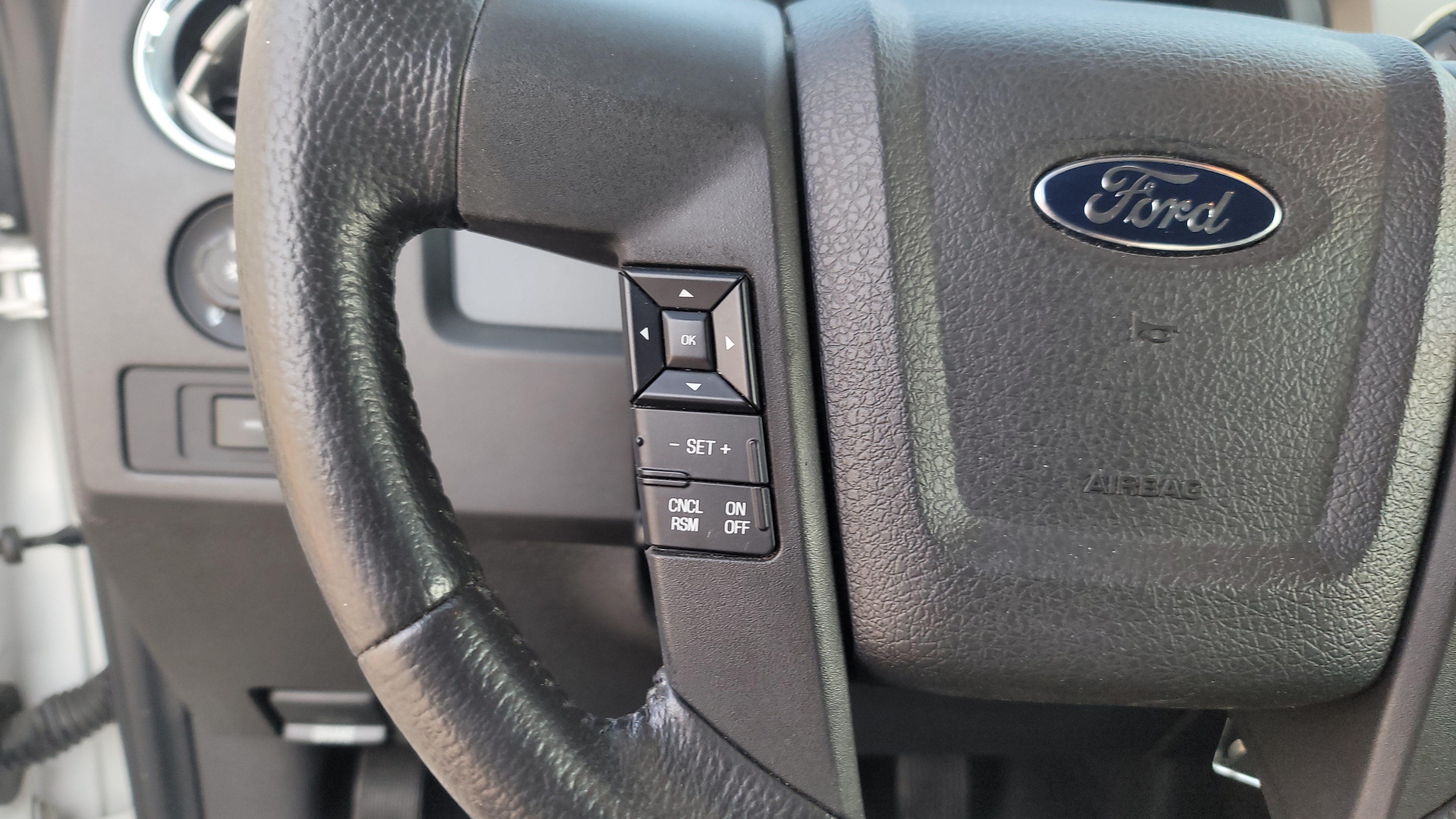 2014 Ford F-150 XLT 15