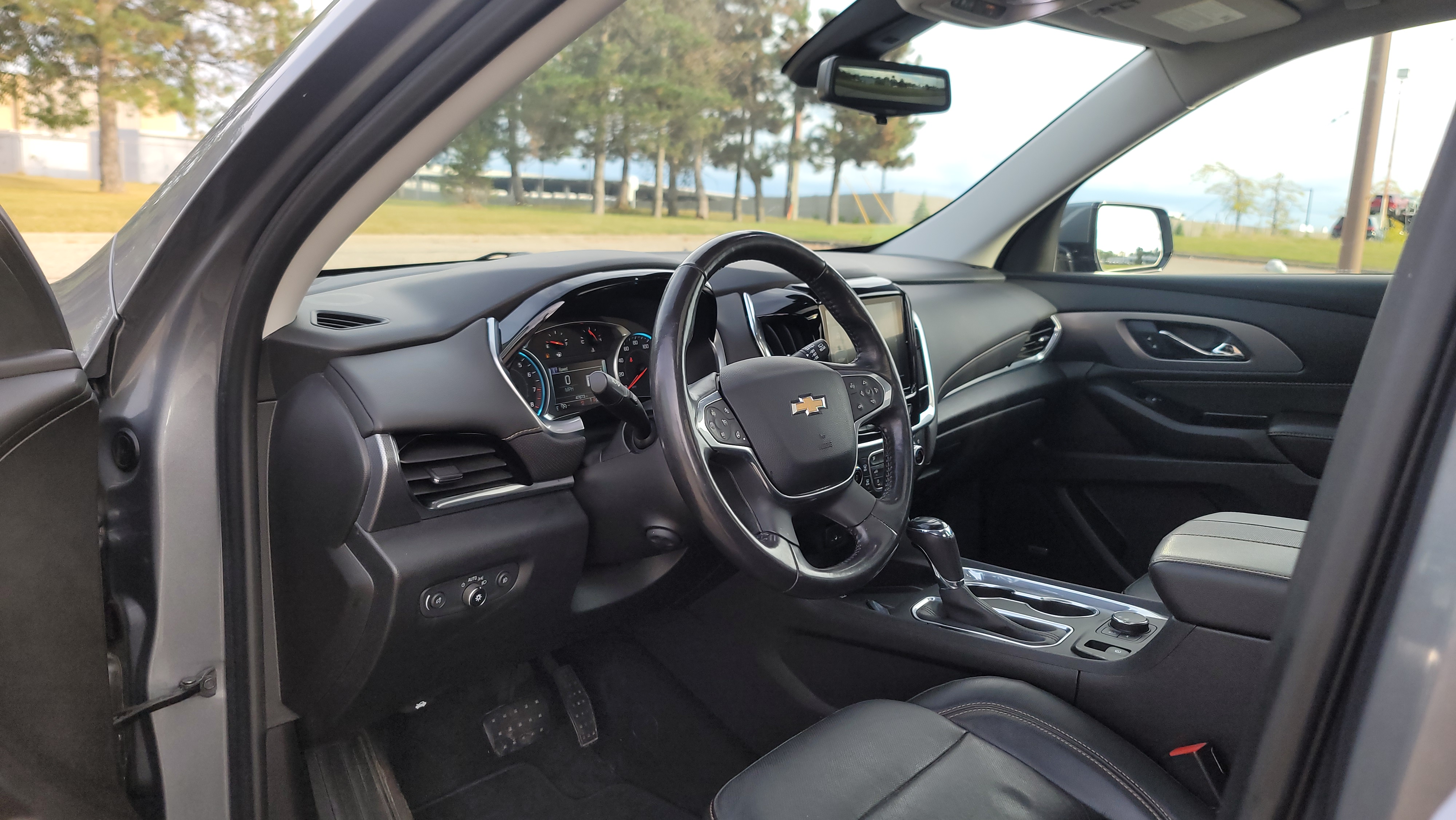 2019 Chevrolet Traverse Premier 35