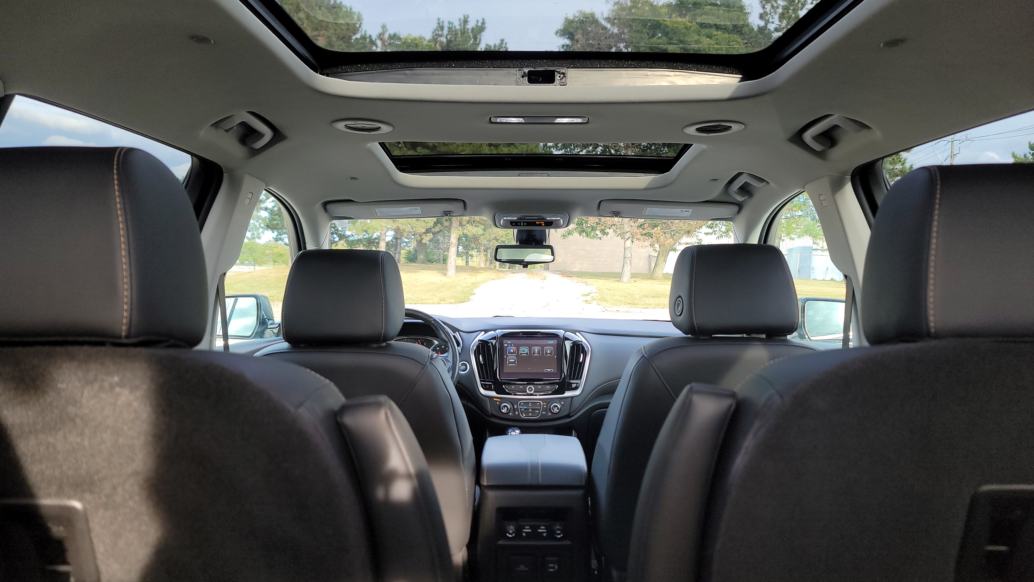 2019 Chevrolet Traverse Premier 41