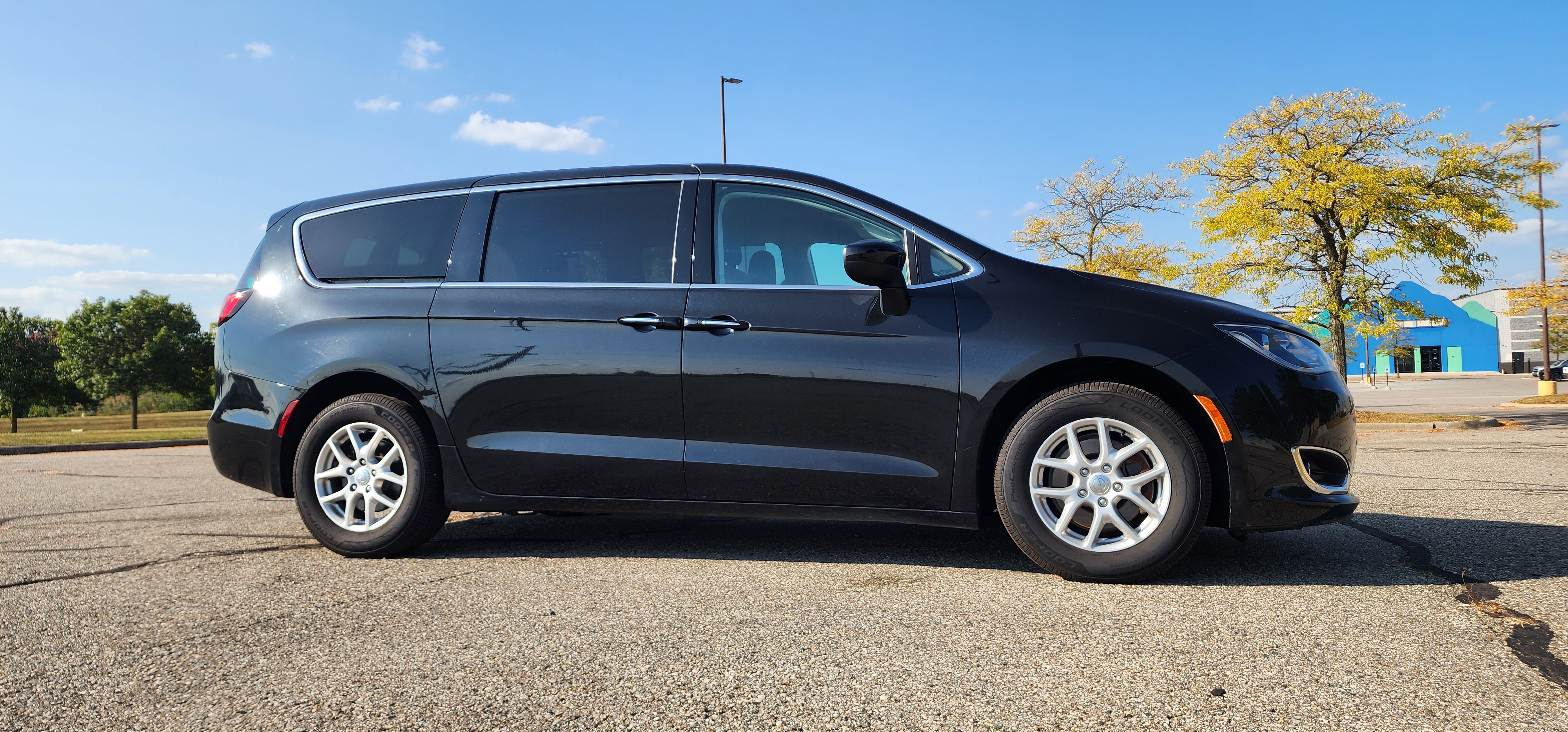 2017 Chrysler Pacifica Touring L 3