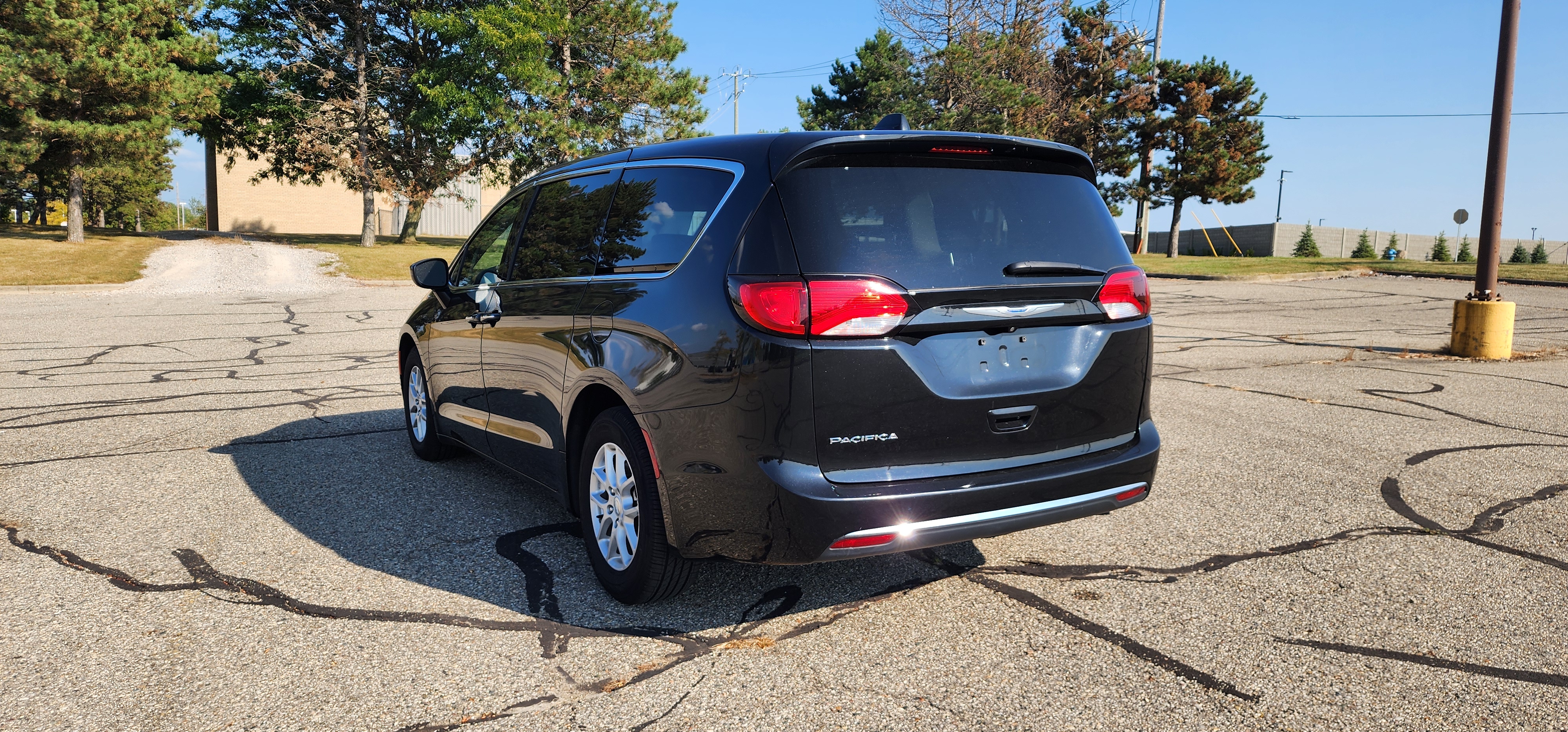 2017 Chrysler Pacifica Touring L 5