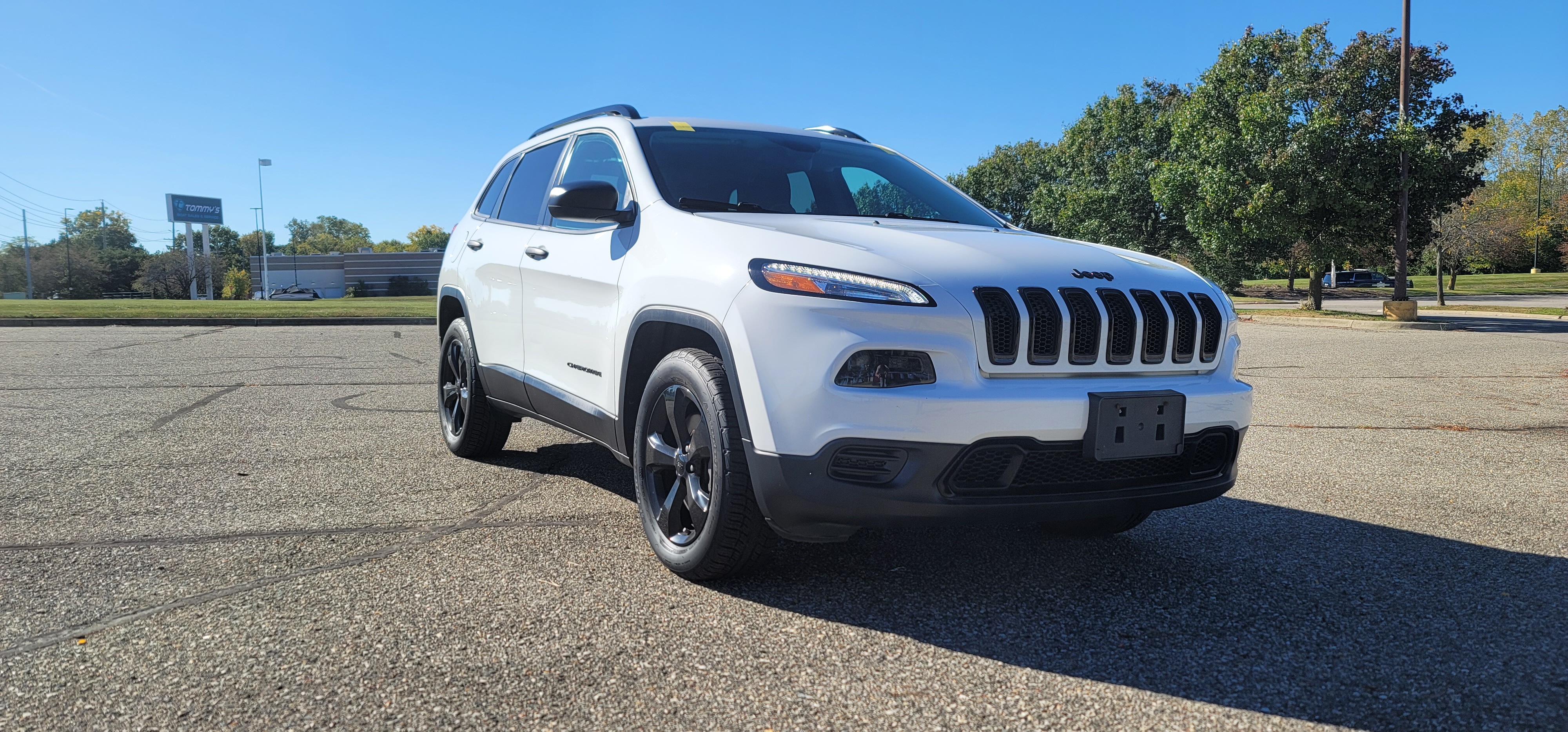 2017 Jeep Cherokee Sport 2