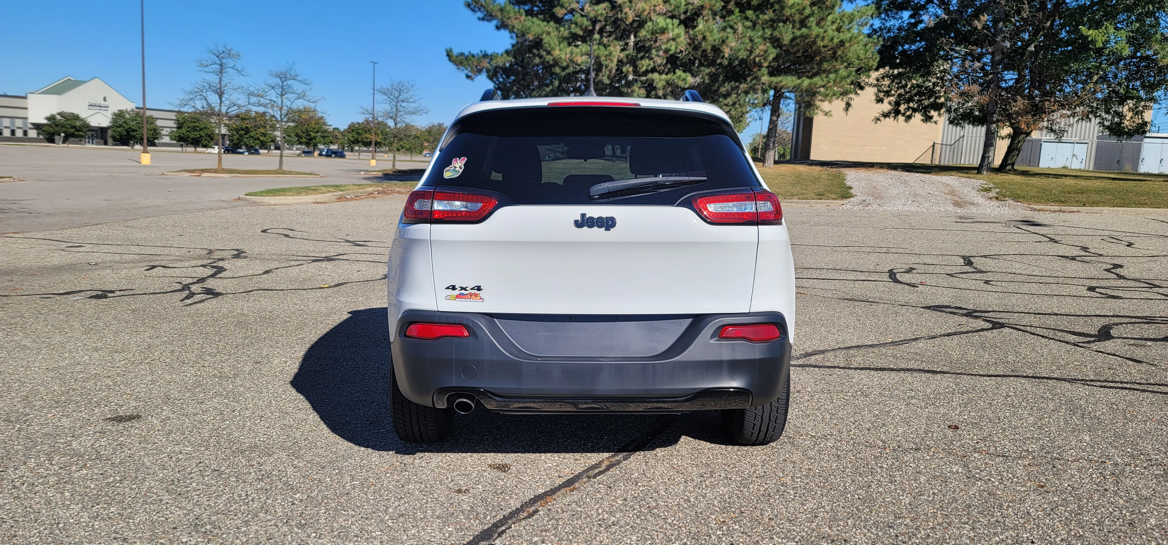 2017 Jeep Cherokee Sport 35